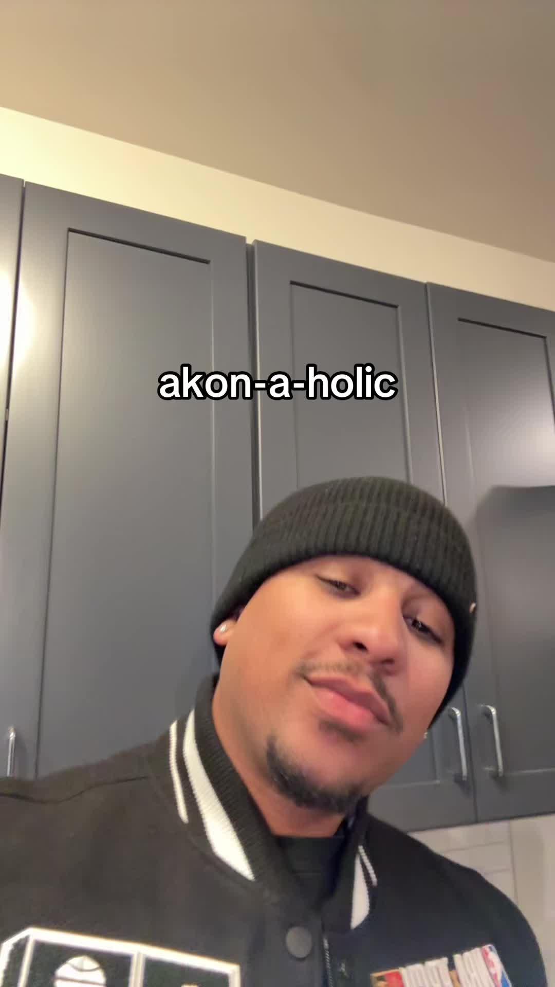 @thequis_