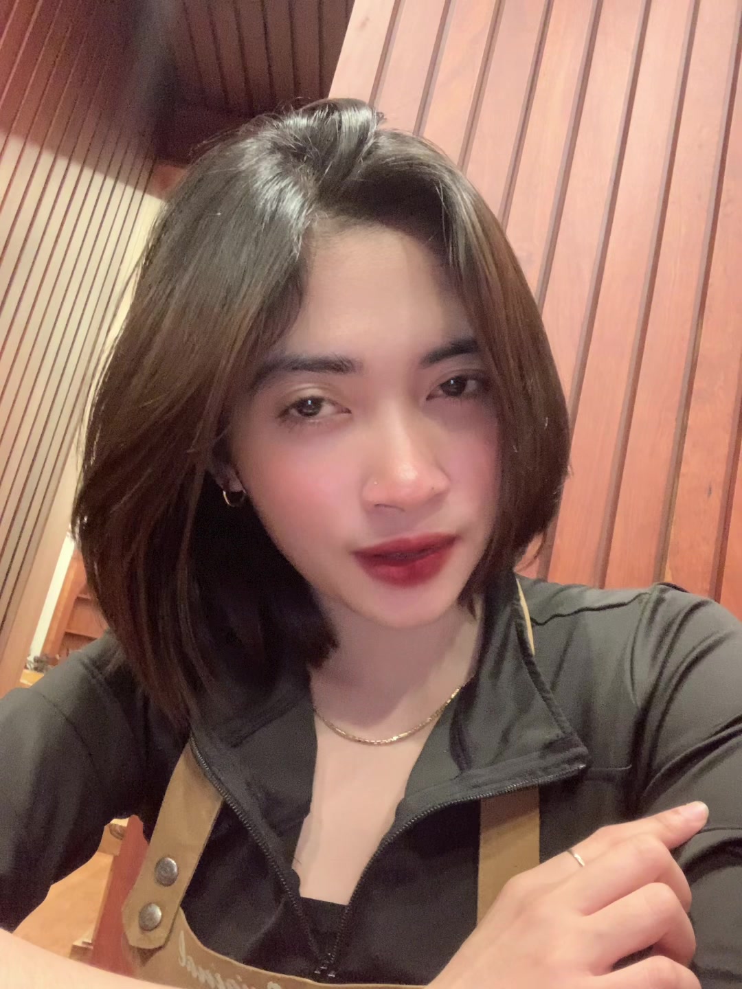 @Ployy