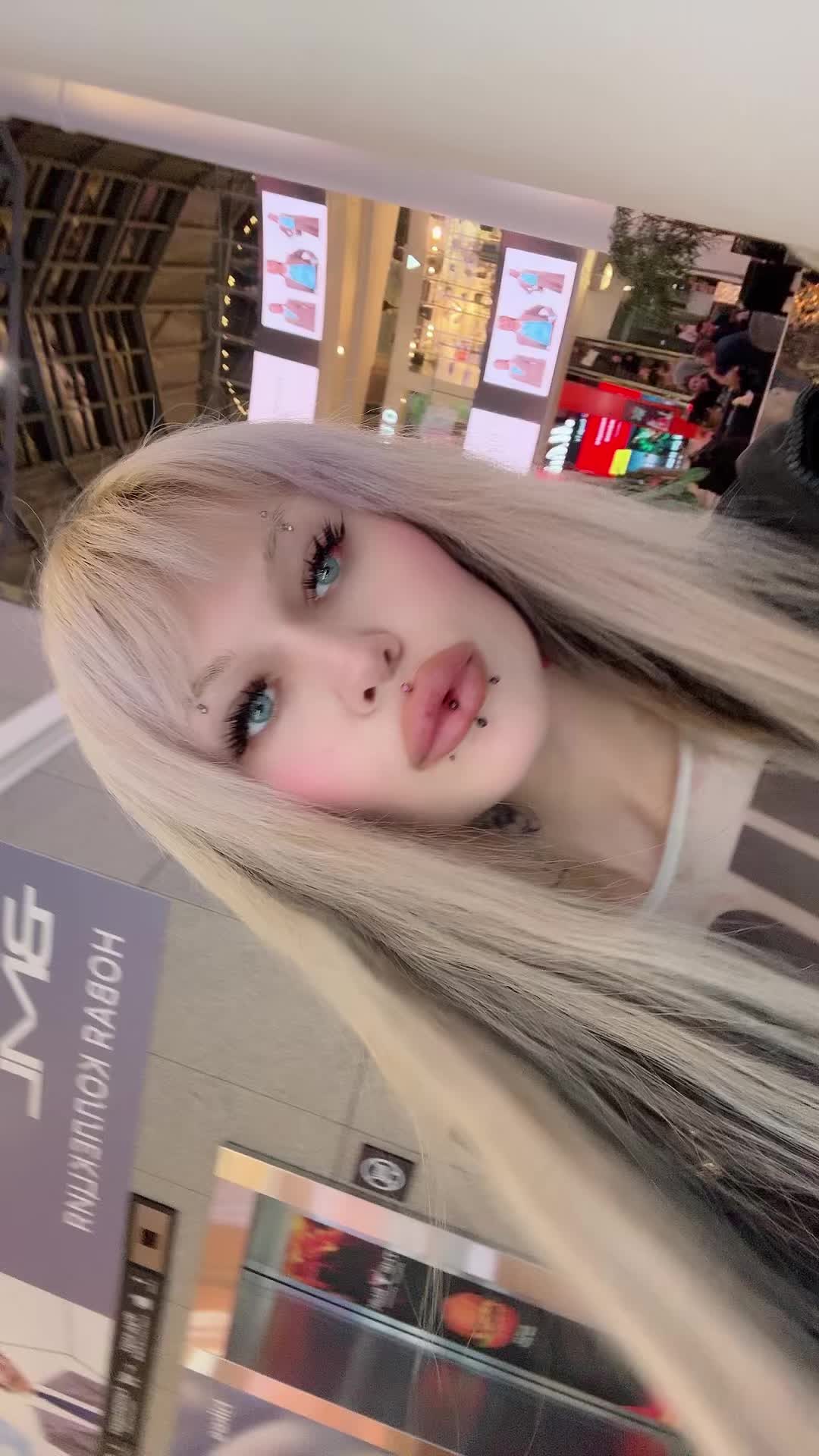 @specialroyal