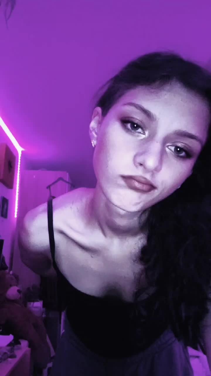 @</3