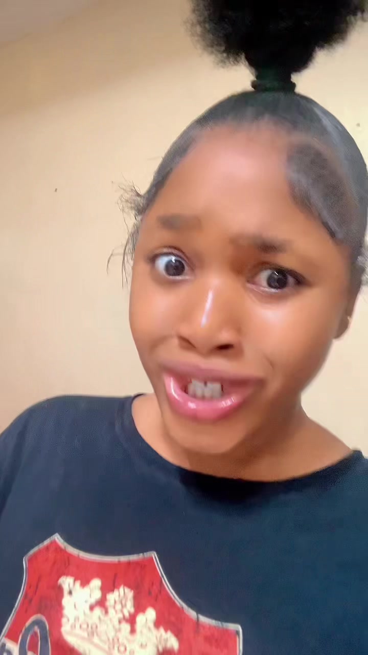 @😉