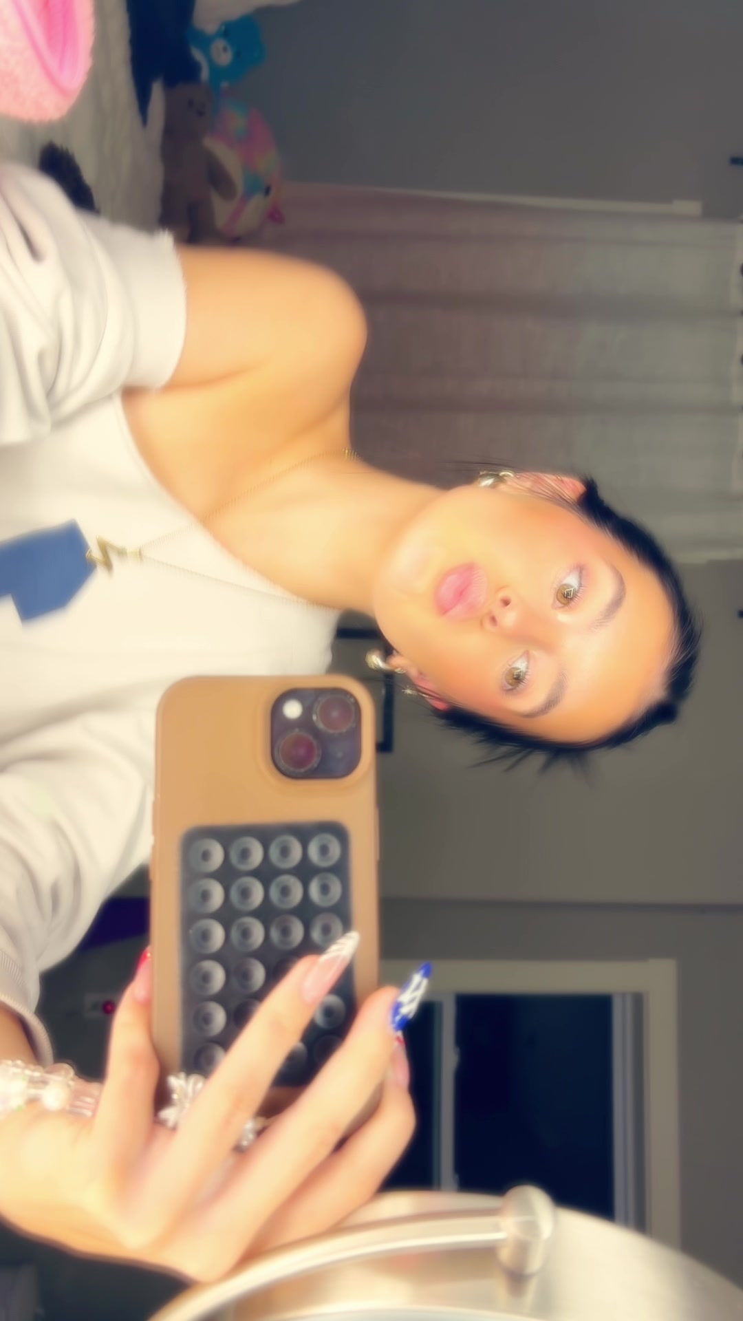 @NICOLE VIOLET