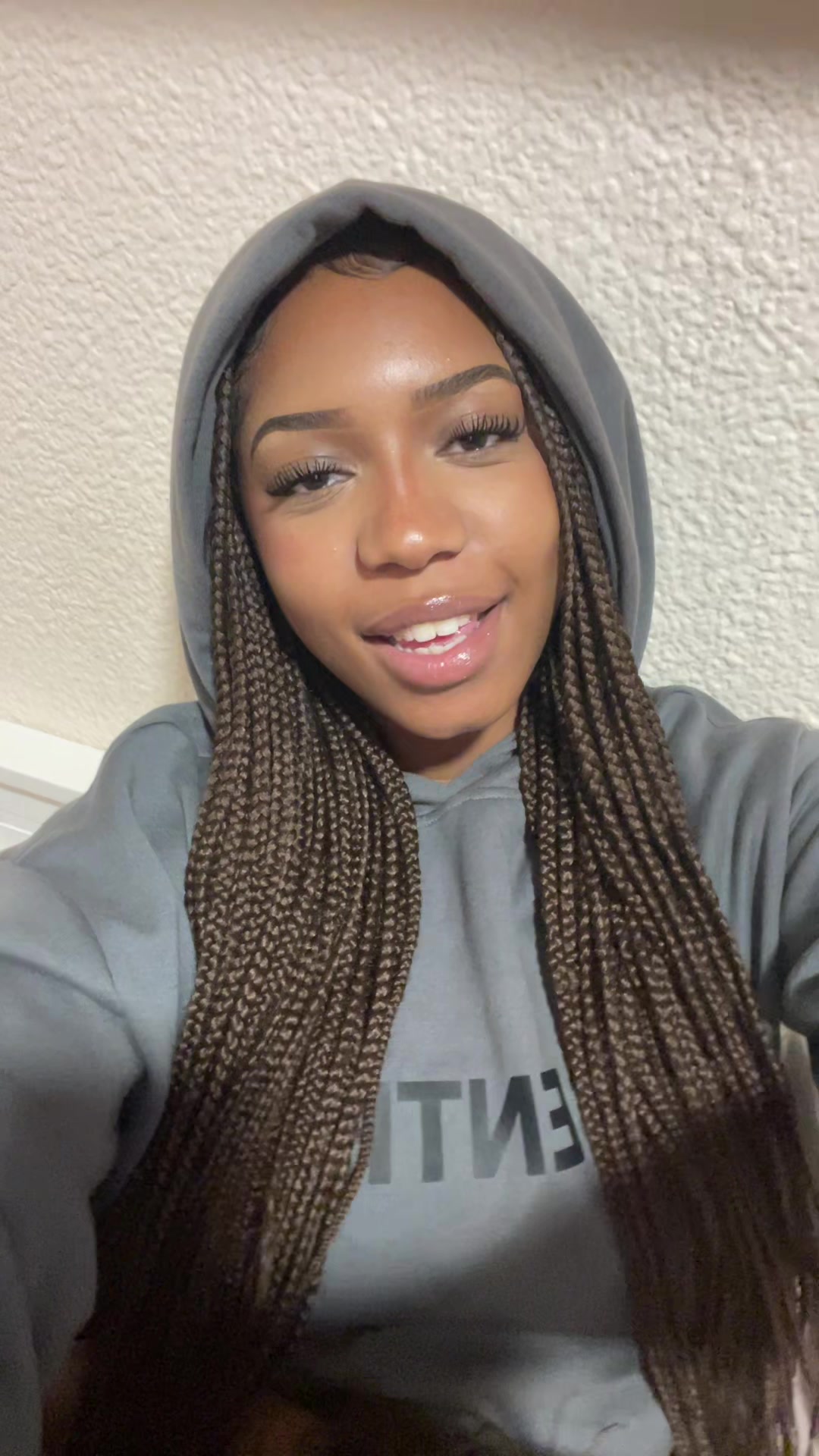 @baddie.chaki