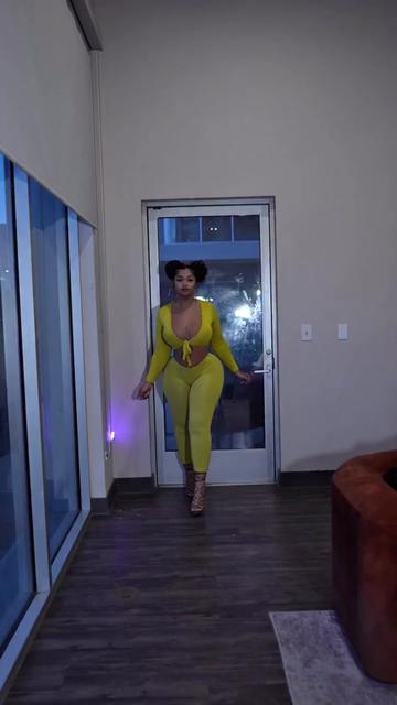 @Tribes of curvy women