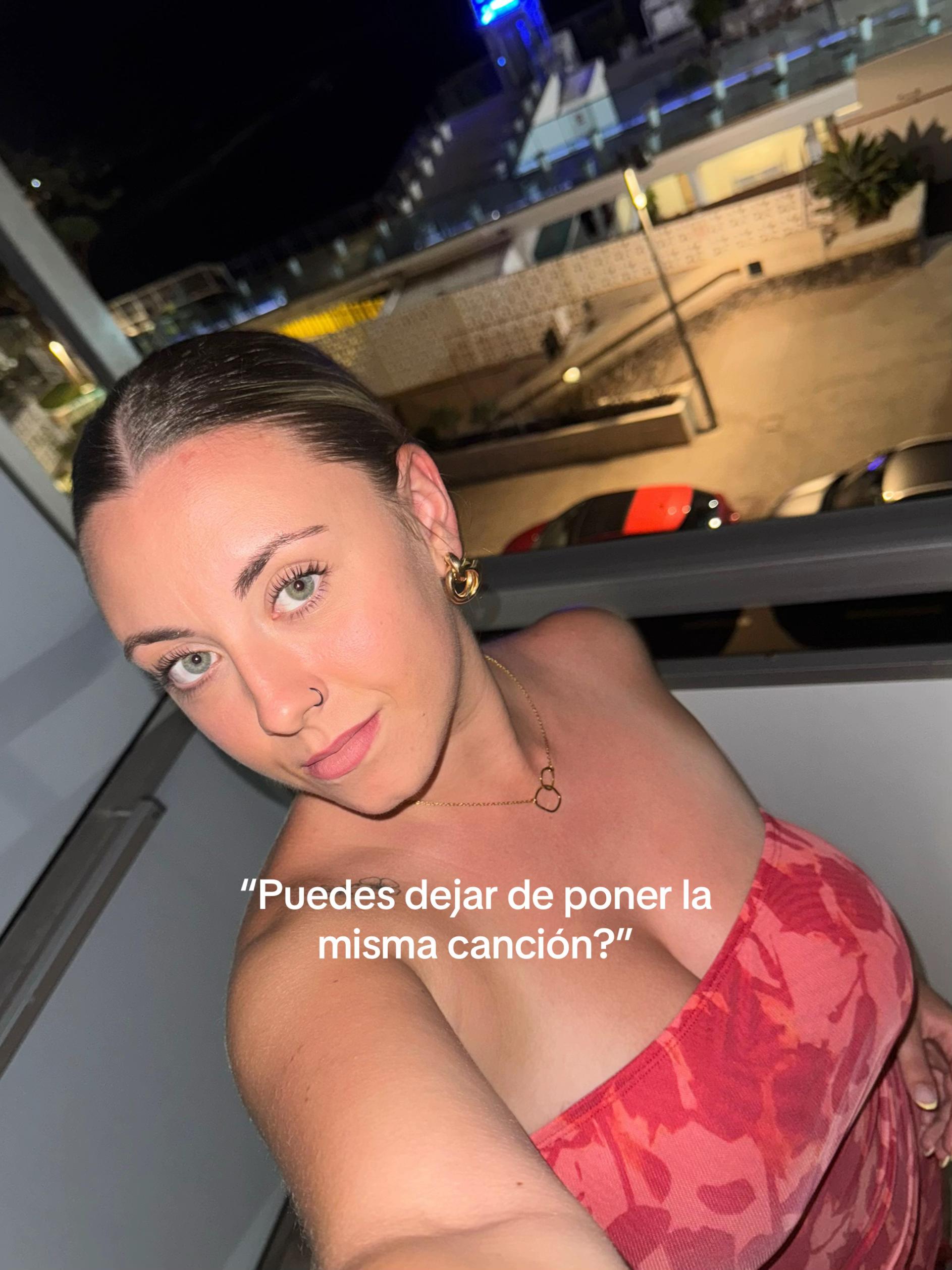 @Andrea Castell&oacute;