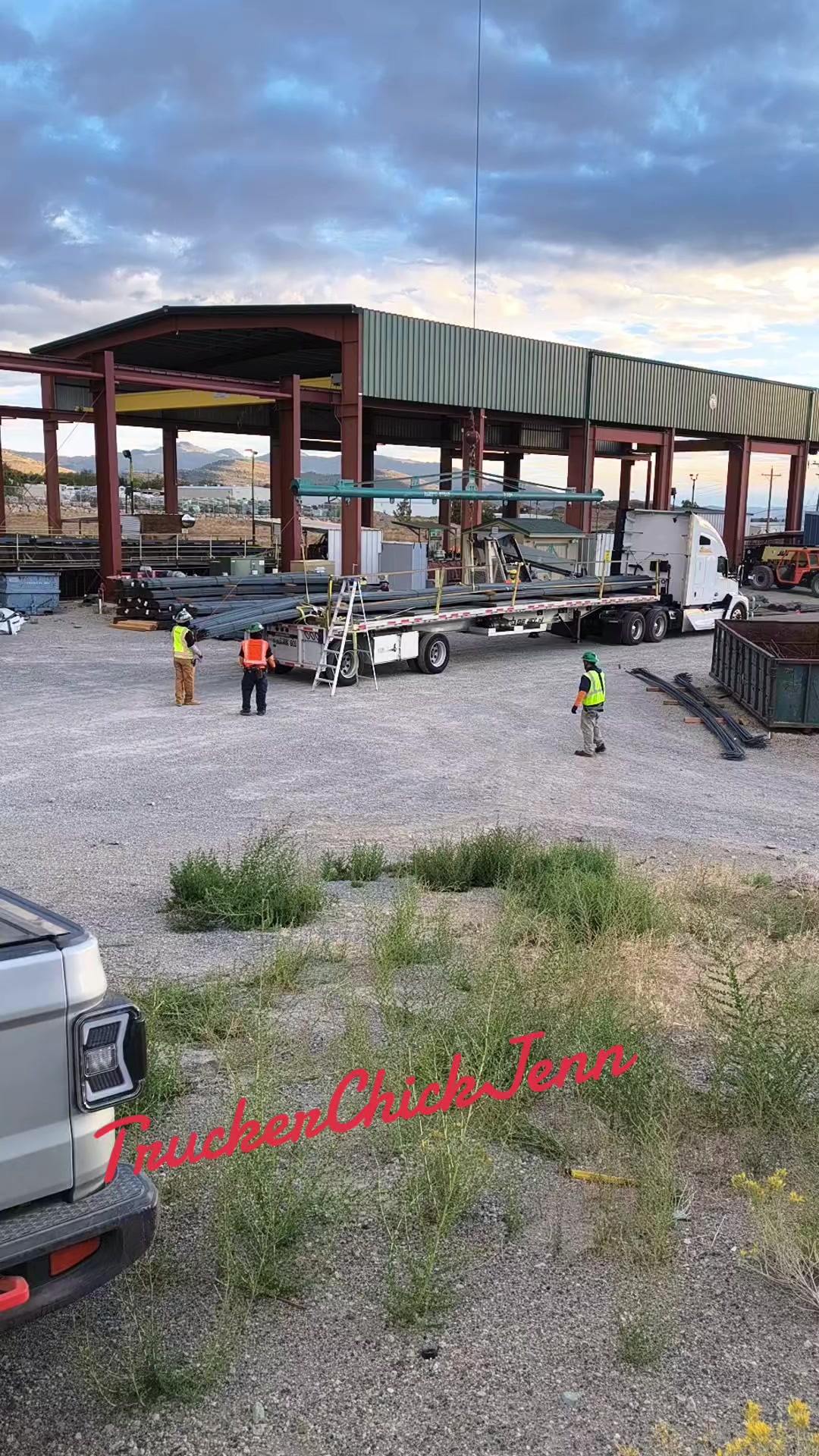 @TruckerChickJenn