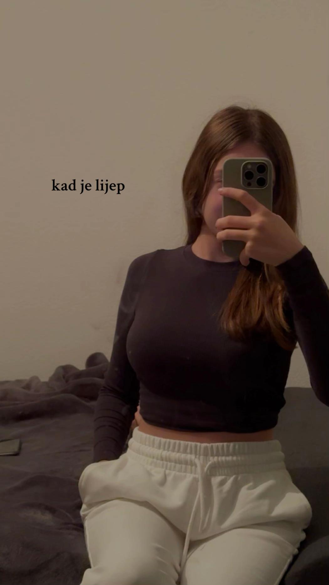@⚜️