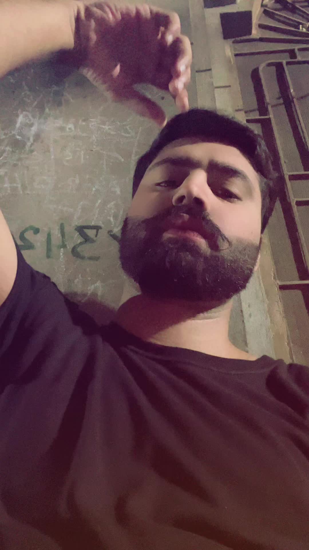 @Call me @mbarsariya🎭