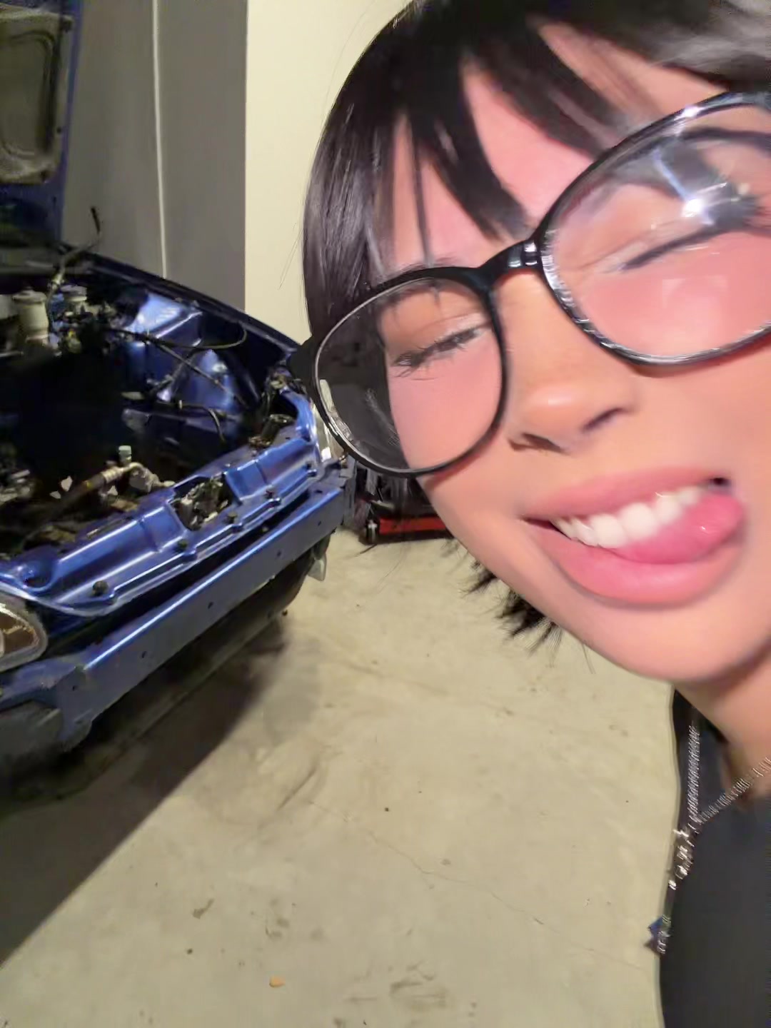 Tommi Ortega (e30princesss) Urlebird