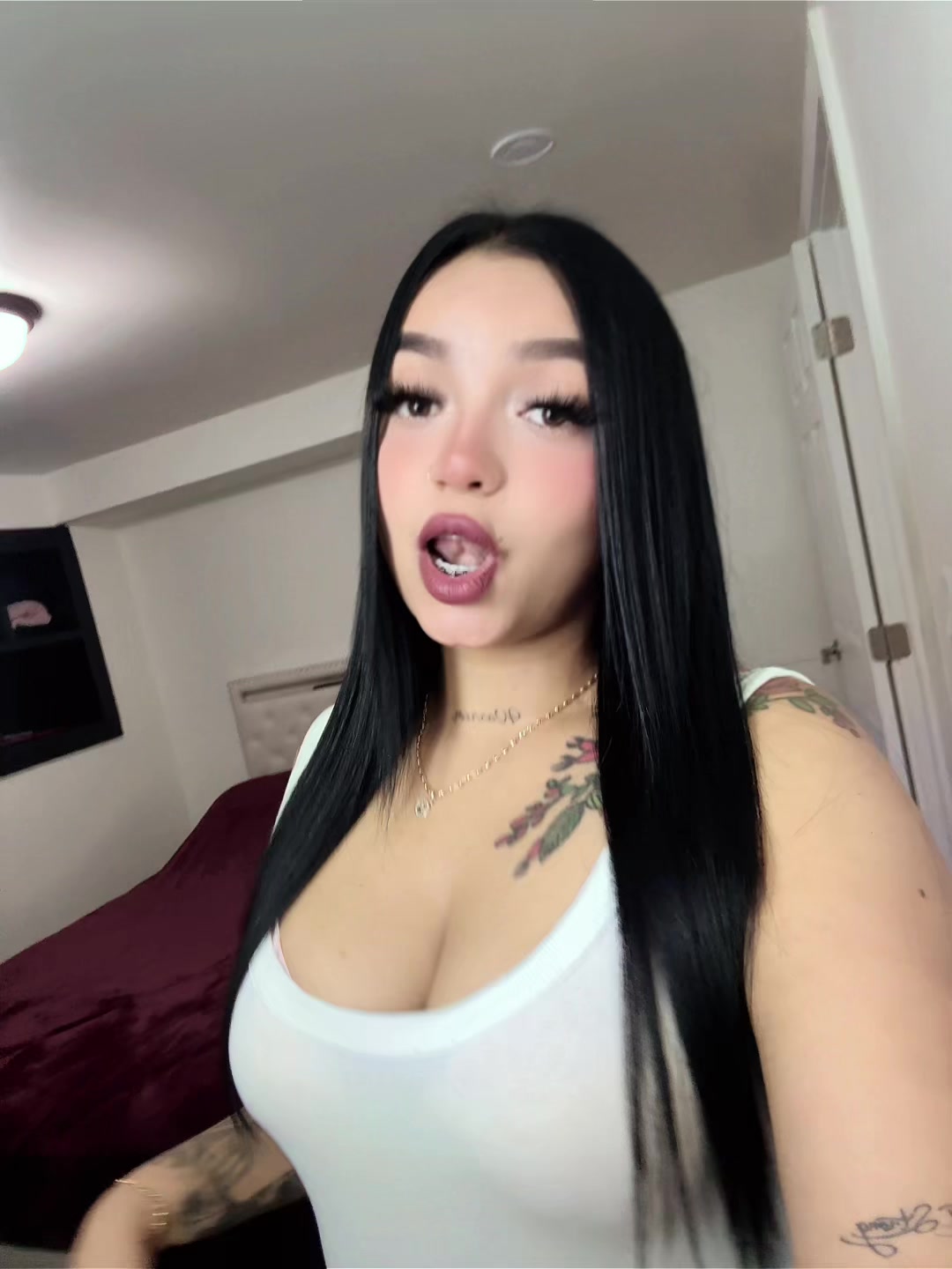 @KarelysKnosville👸🏻
