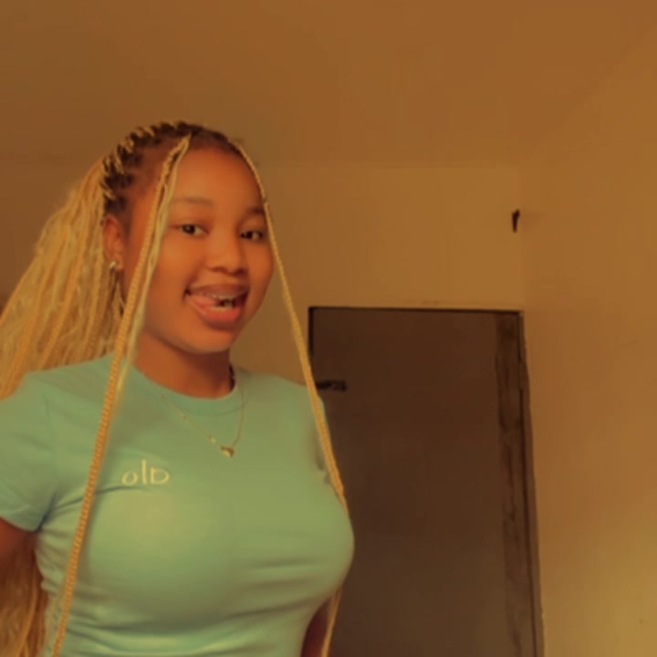 @ifehmide🙈🌚🤮😘