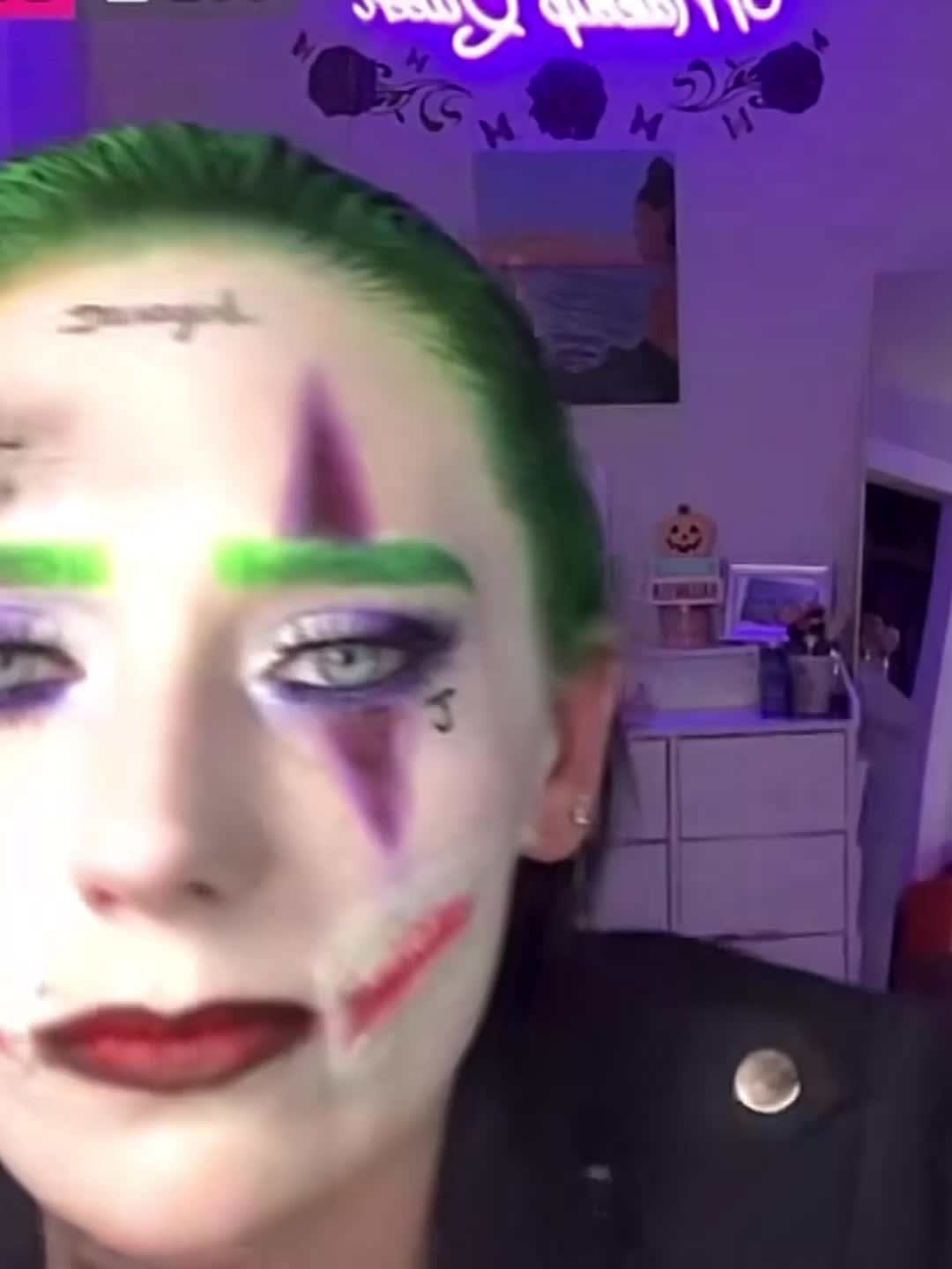 @Nickie1917