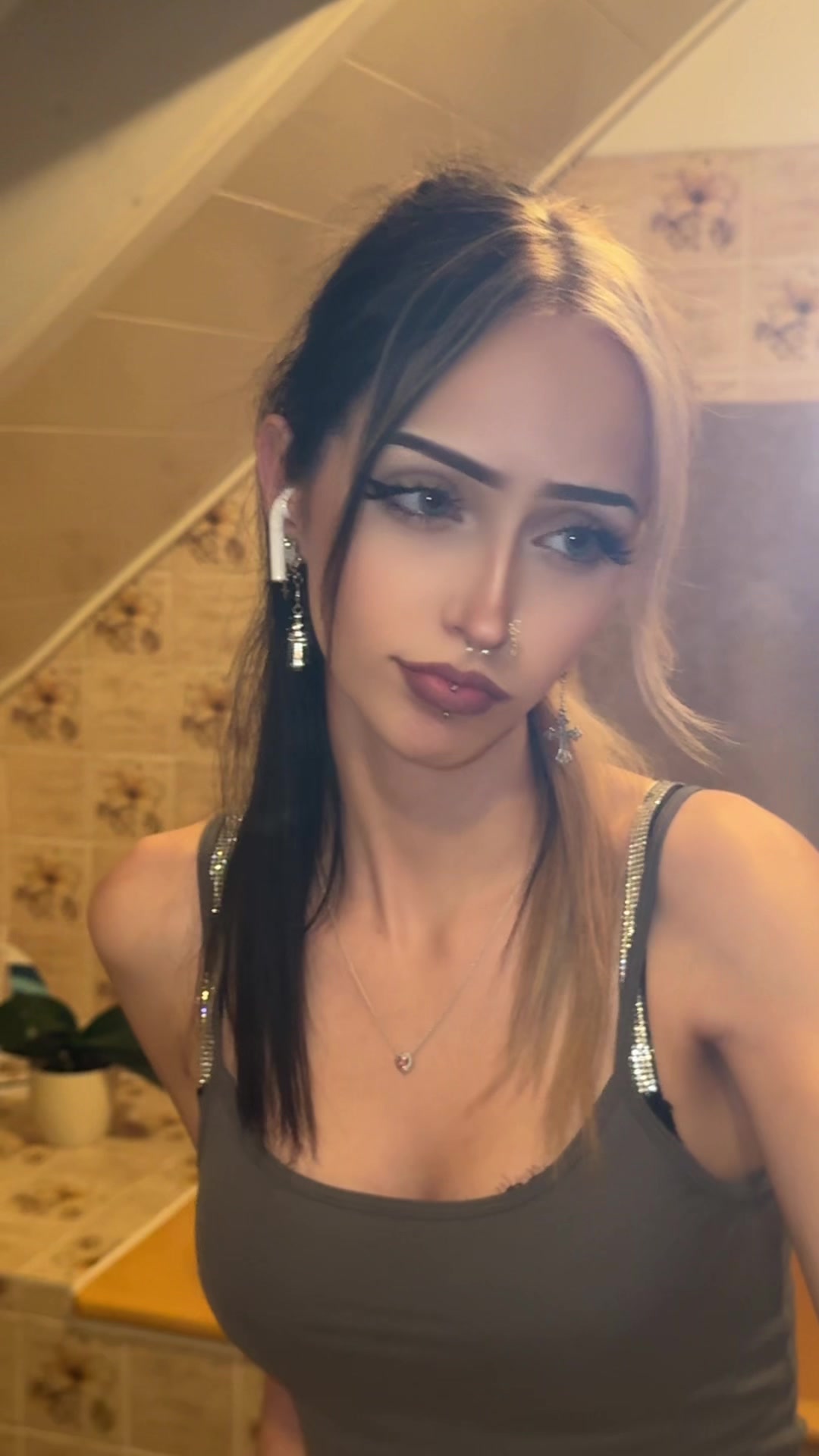 @Antonia𐙚