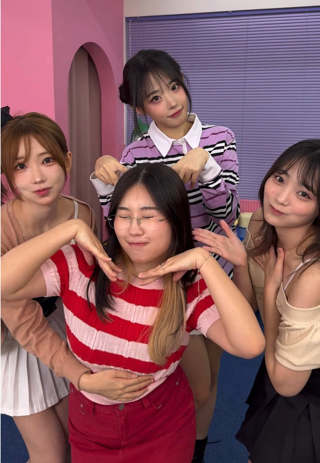 @QWER