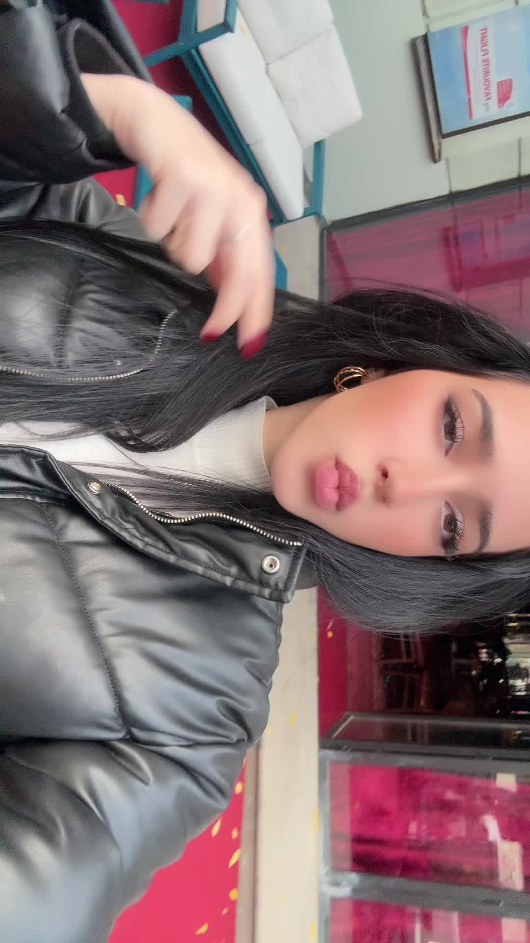 @Tina