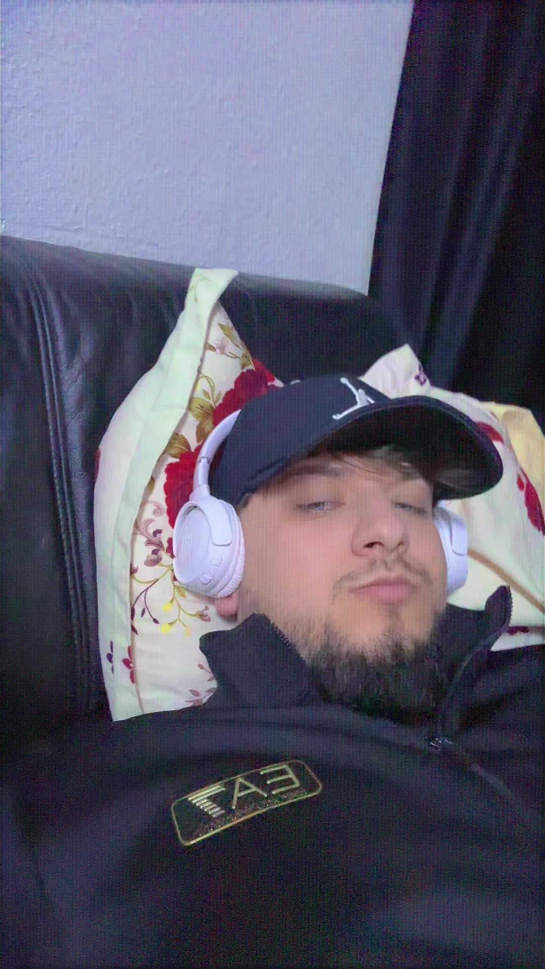 @⚜️WTF-G&iuml;&ouml;v&auml;&ntilde;ńi ⚜️✅