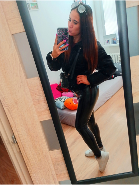 @Brune 3ttka &hearts;️✌️