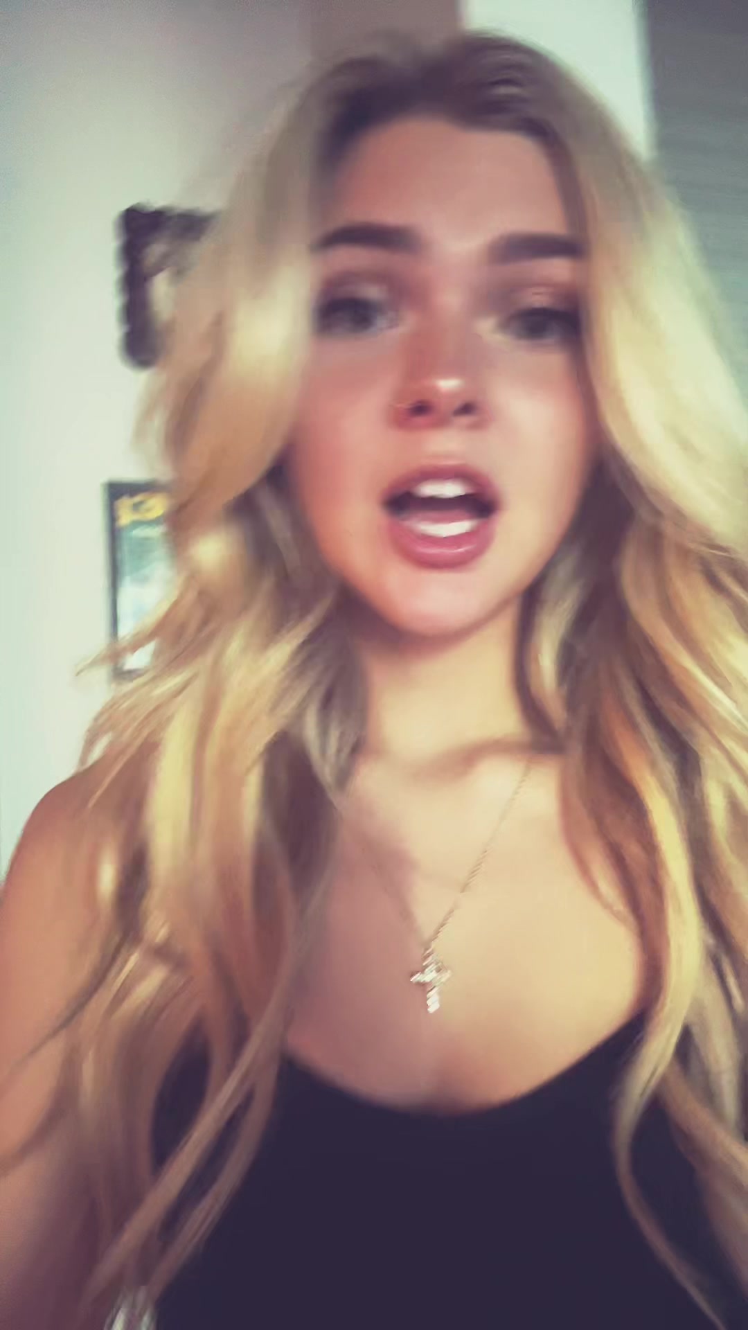 @elena