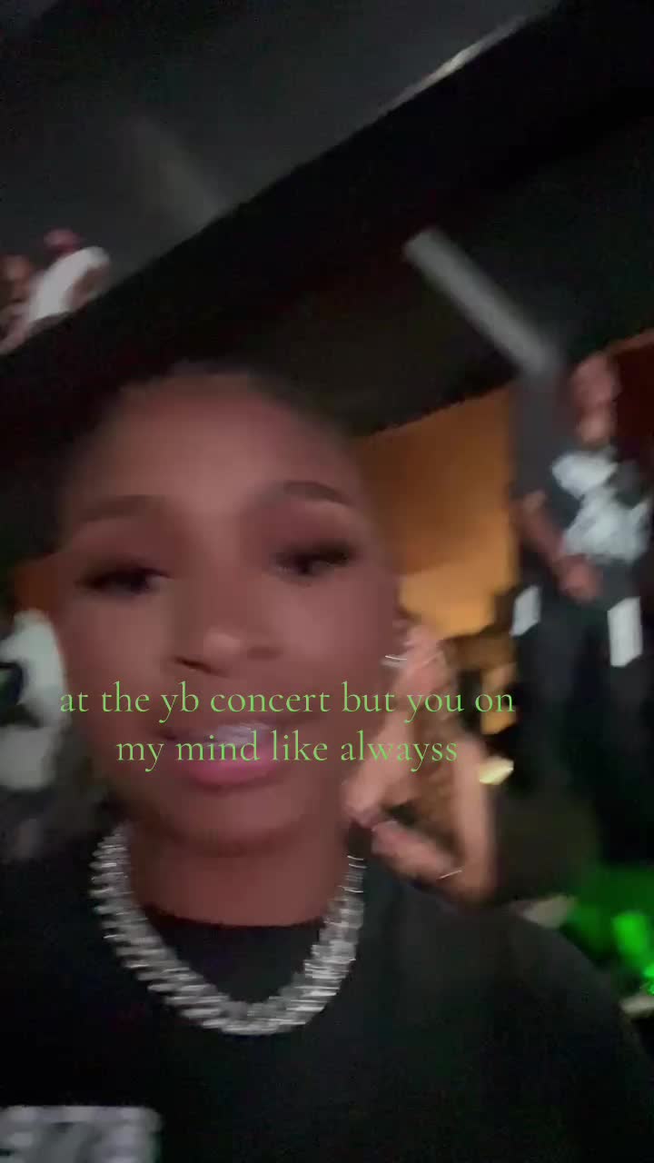 @⃟