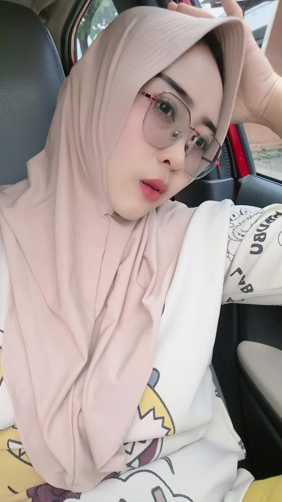 @Sofybintang