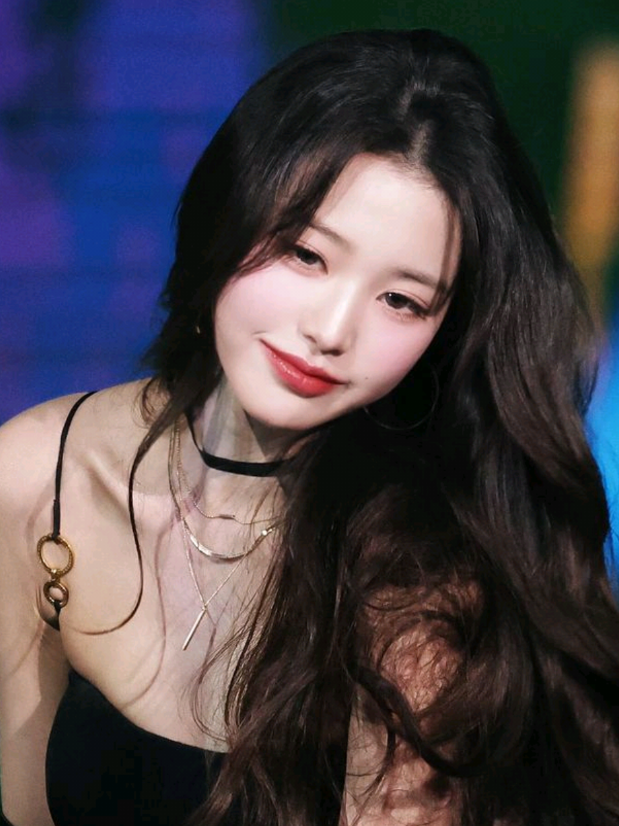 @IVE_OFFICIAL_IVE