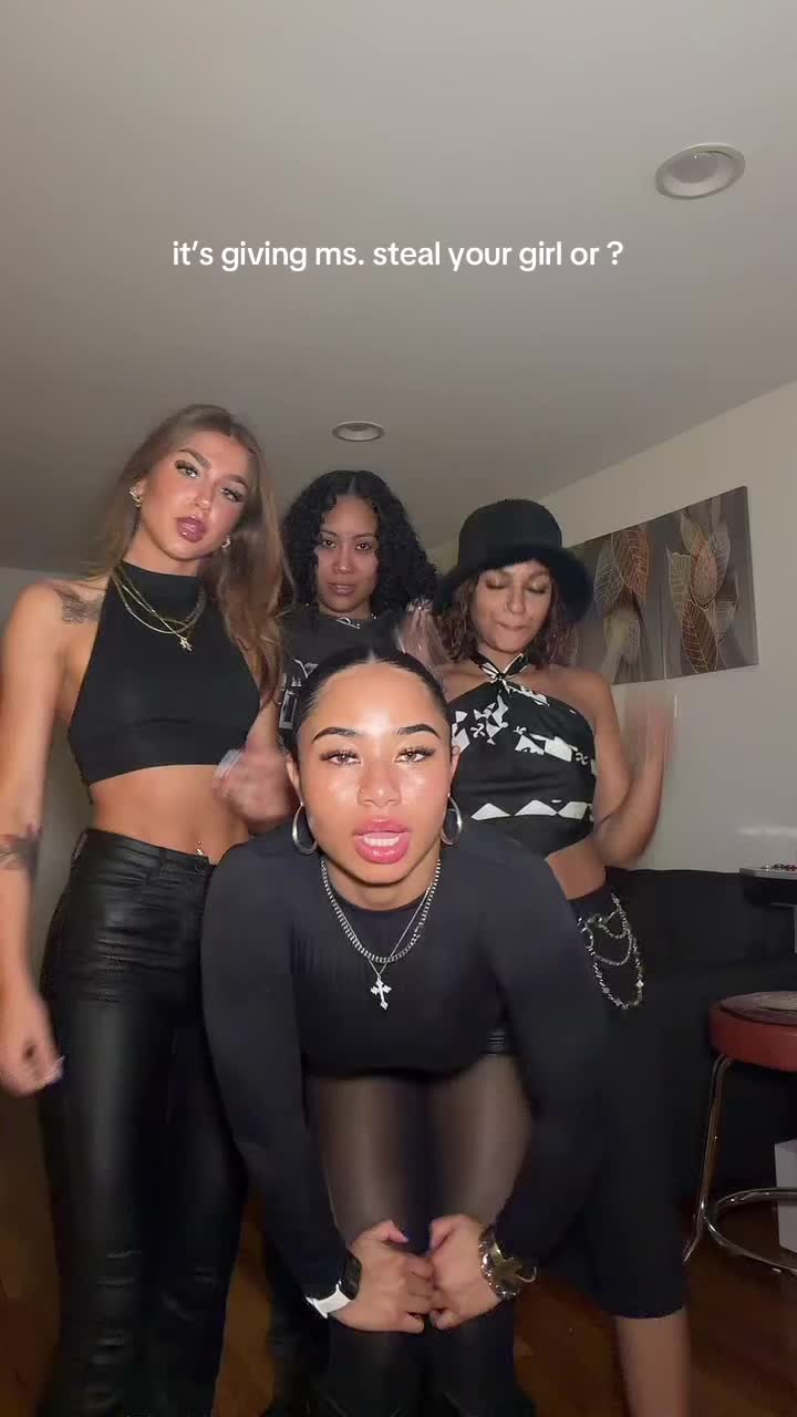 @Zo&euml; Noelle
