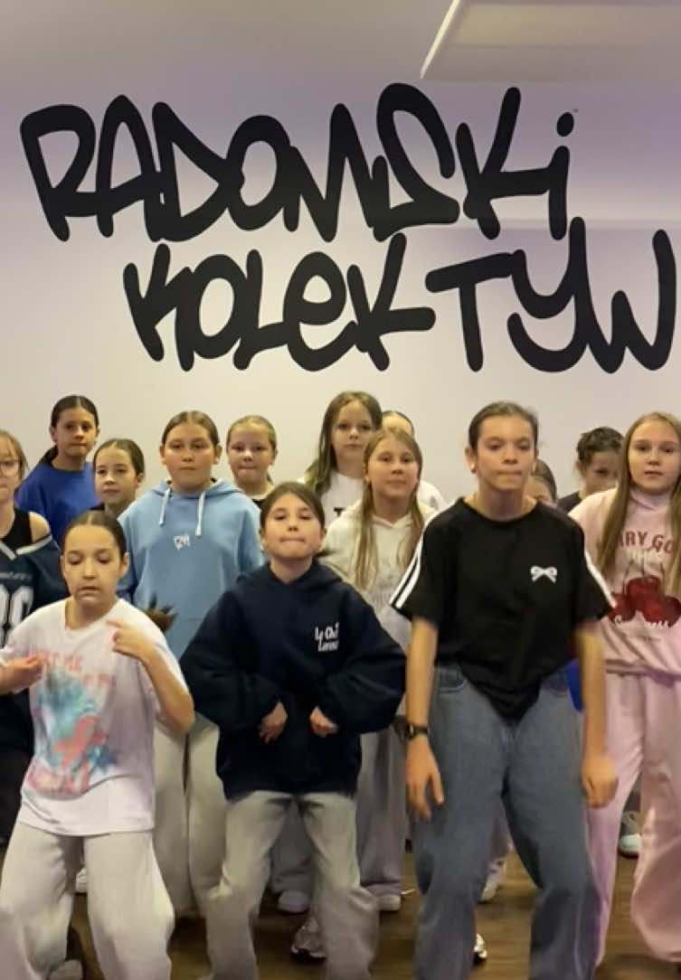 @RADOMSKI KOLEKTYW
