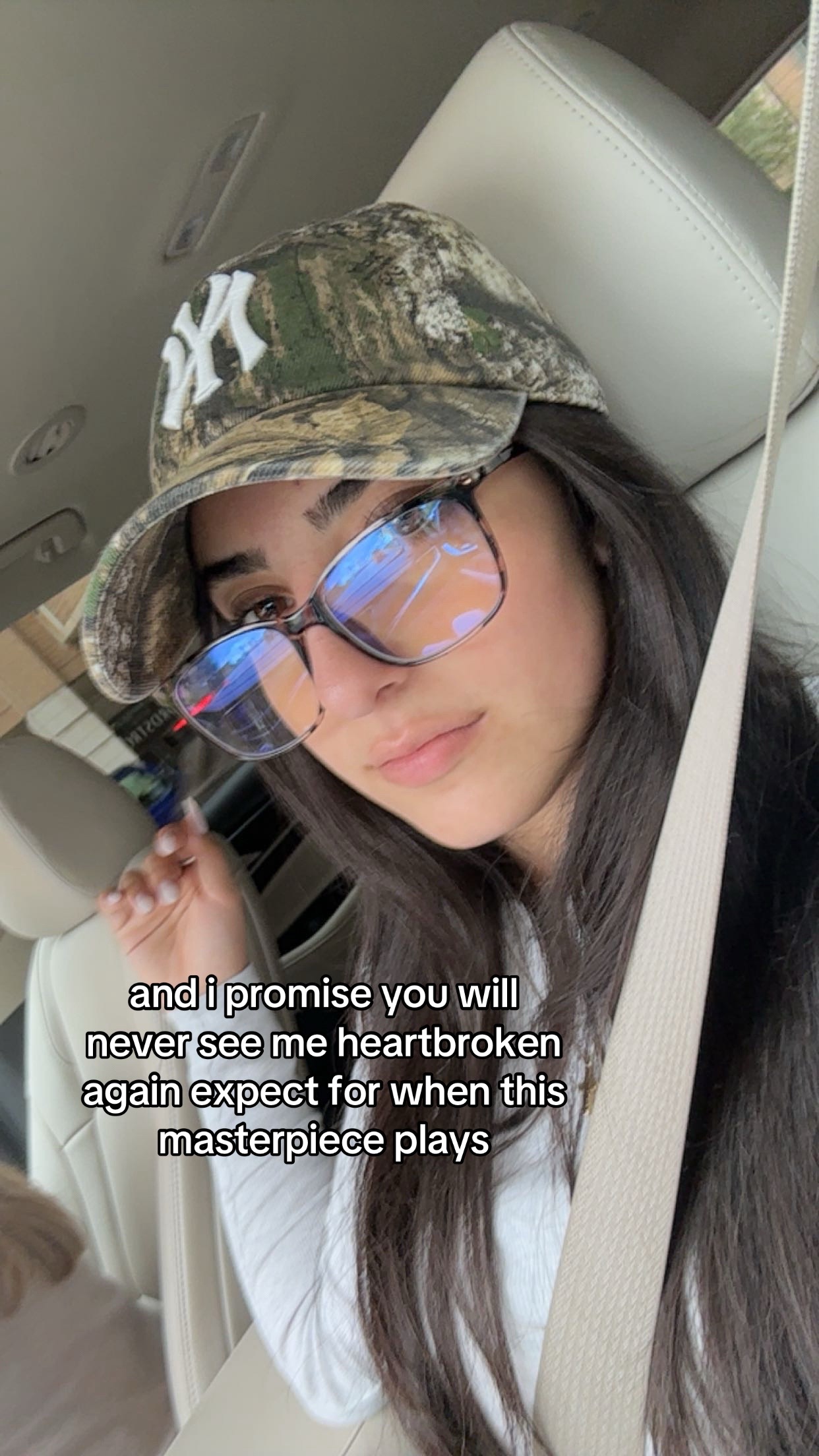 @EL!$E