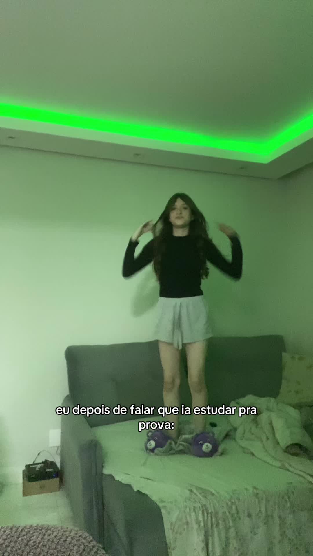 @Fernandacontee