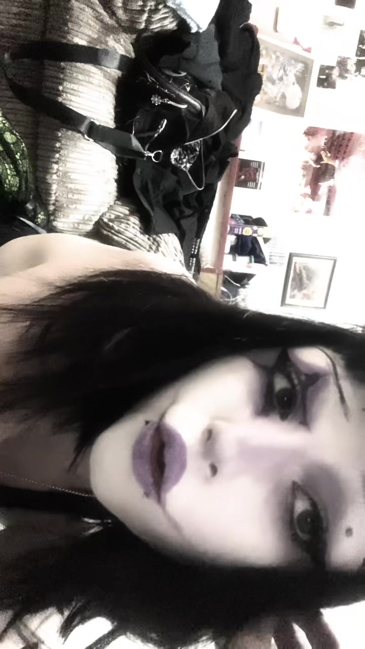 @<3