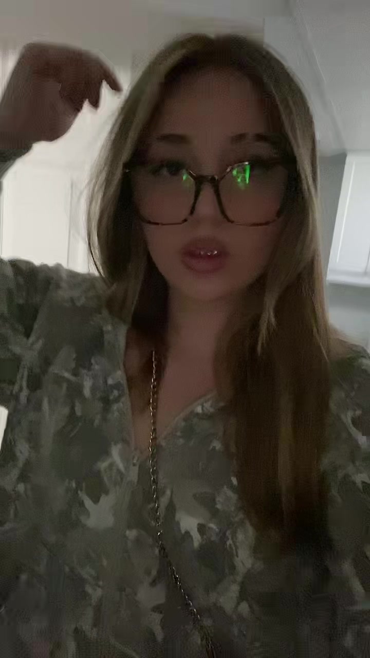 @roxanna