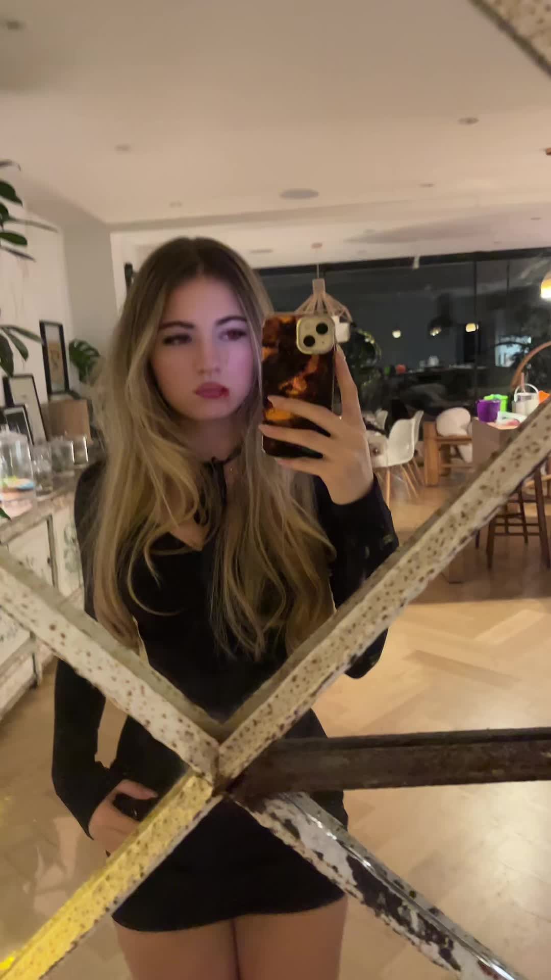 @elodie