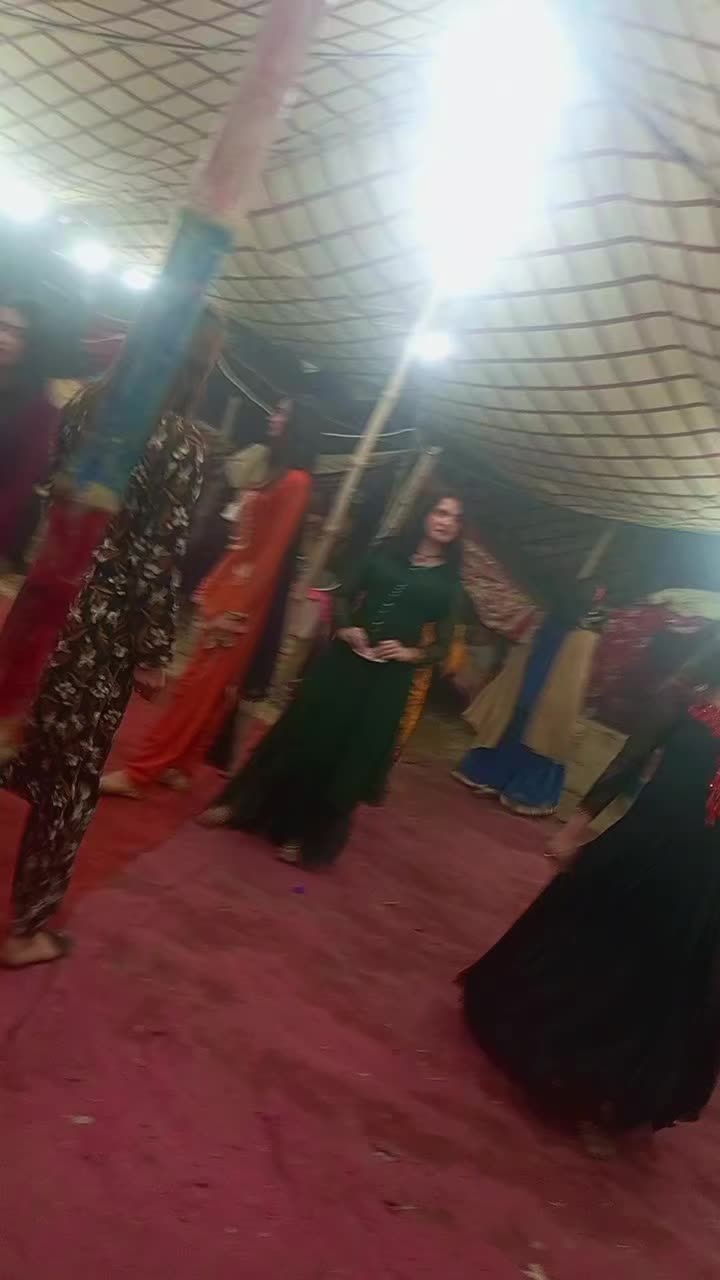 @پنجاب کا سی ایم بولتے ہے