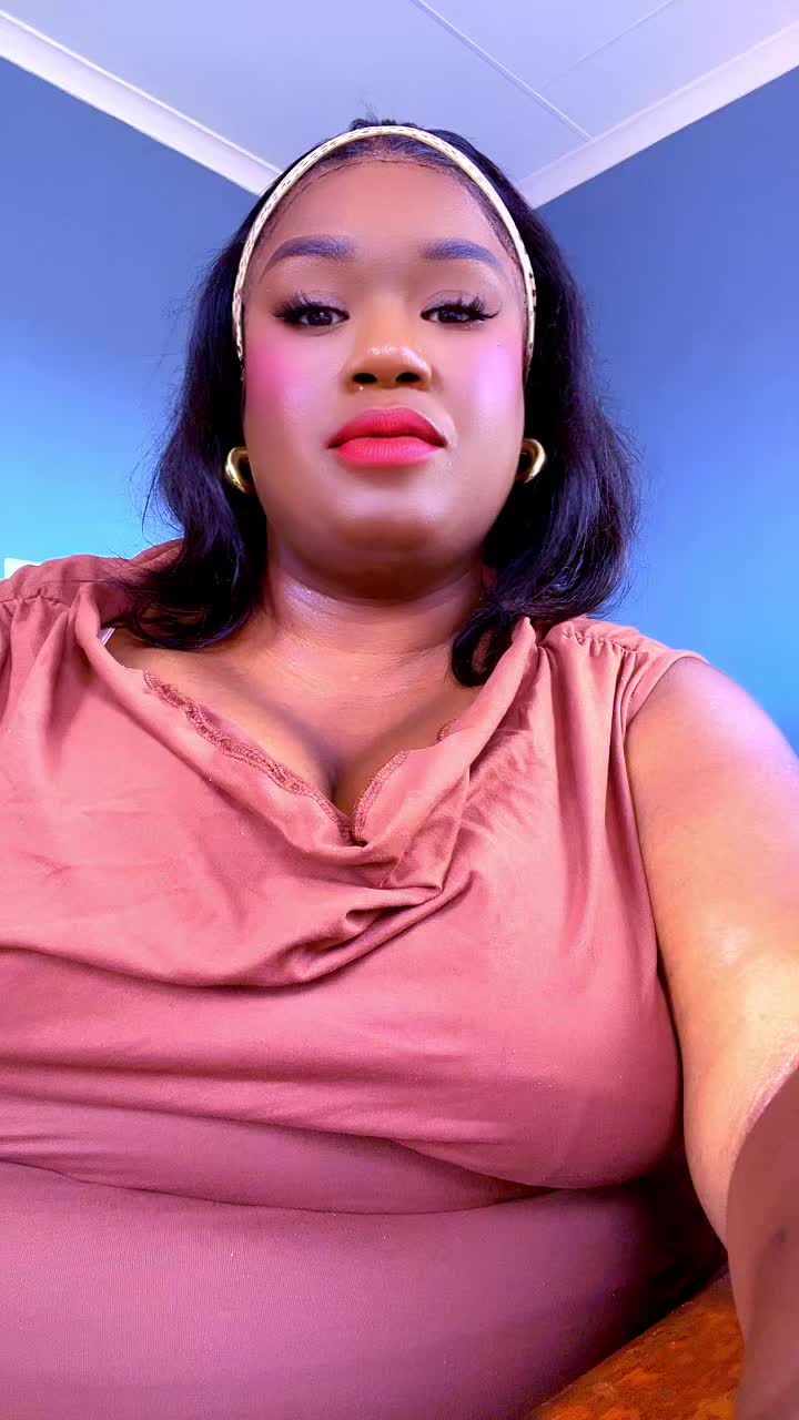 @MPHOLIZZ