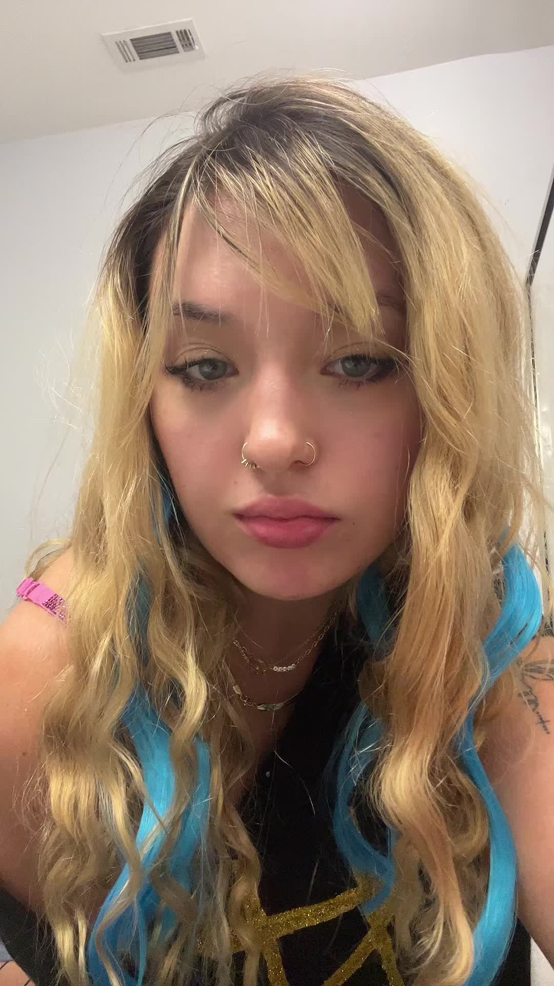 @emily <33