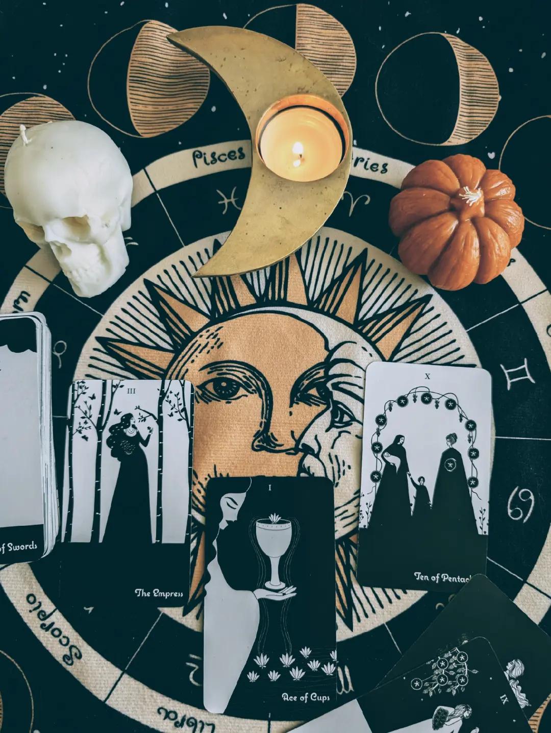 @Mara Tarot