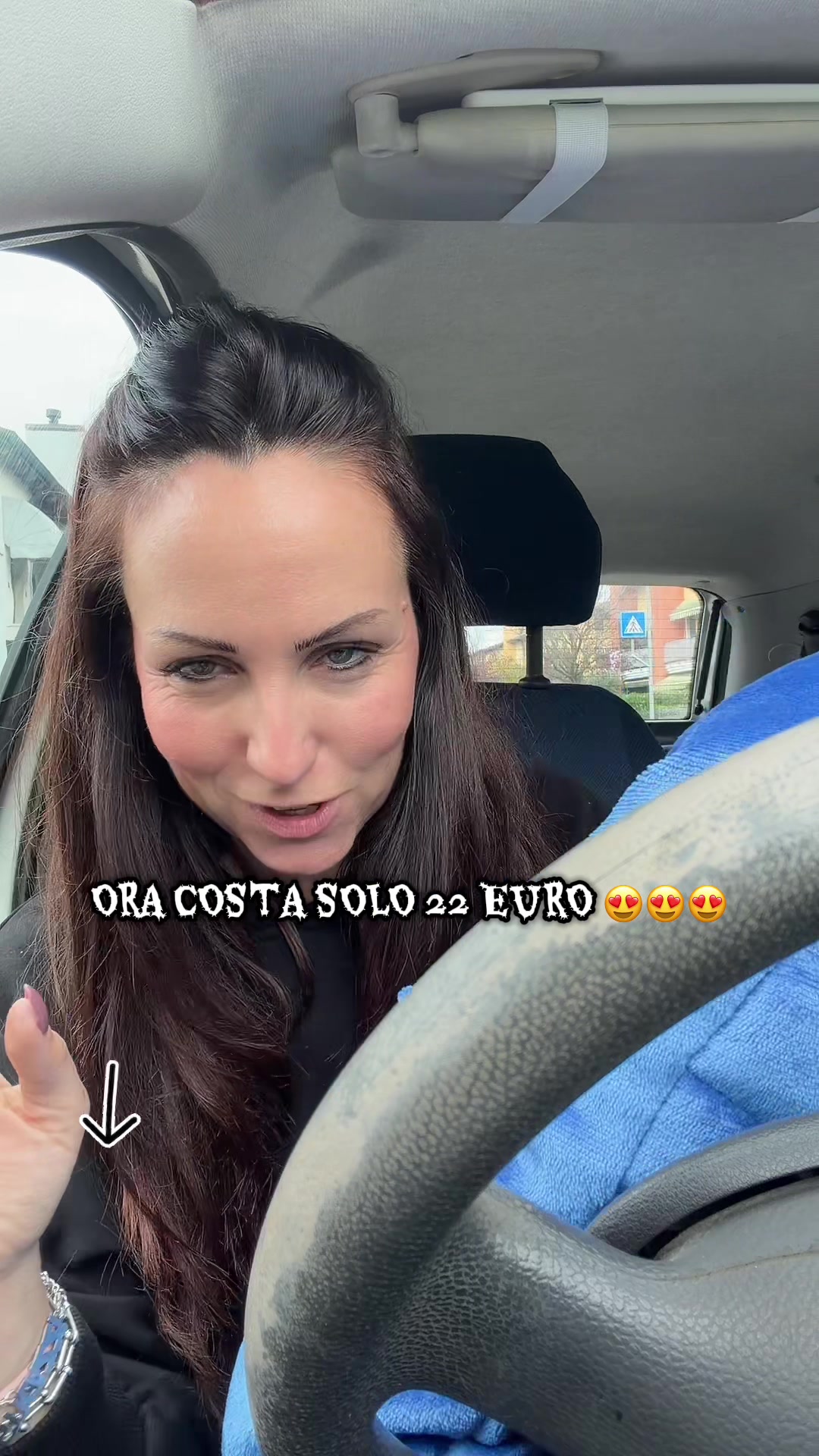@Simo/beauty content creator
