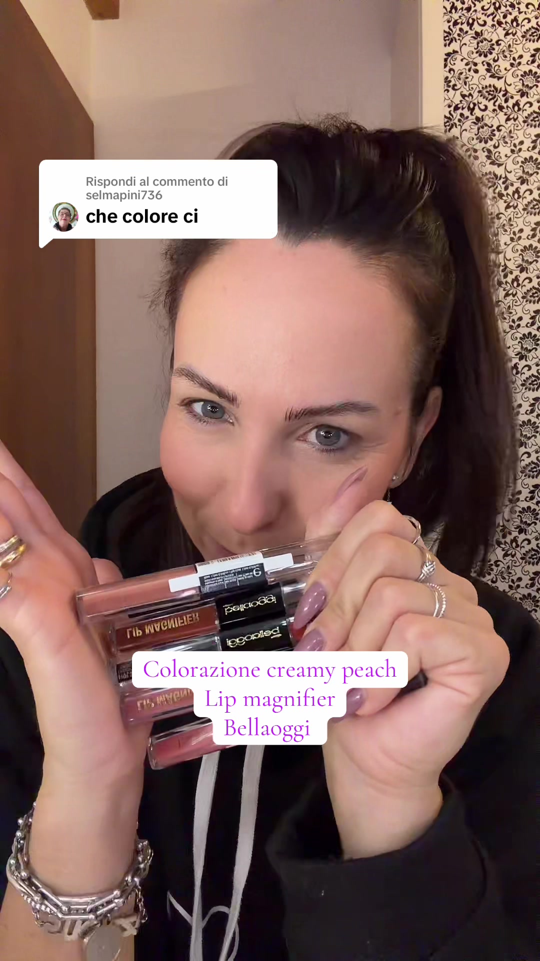 @Simo/beauty content creator
