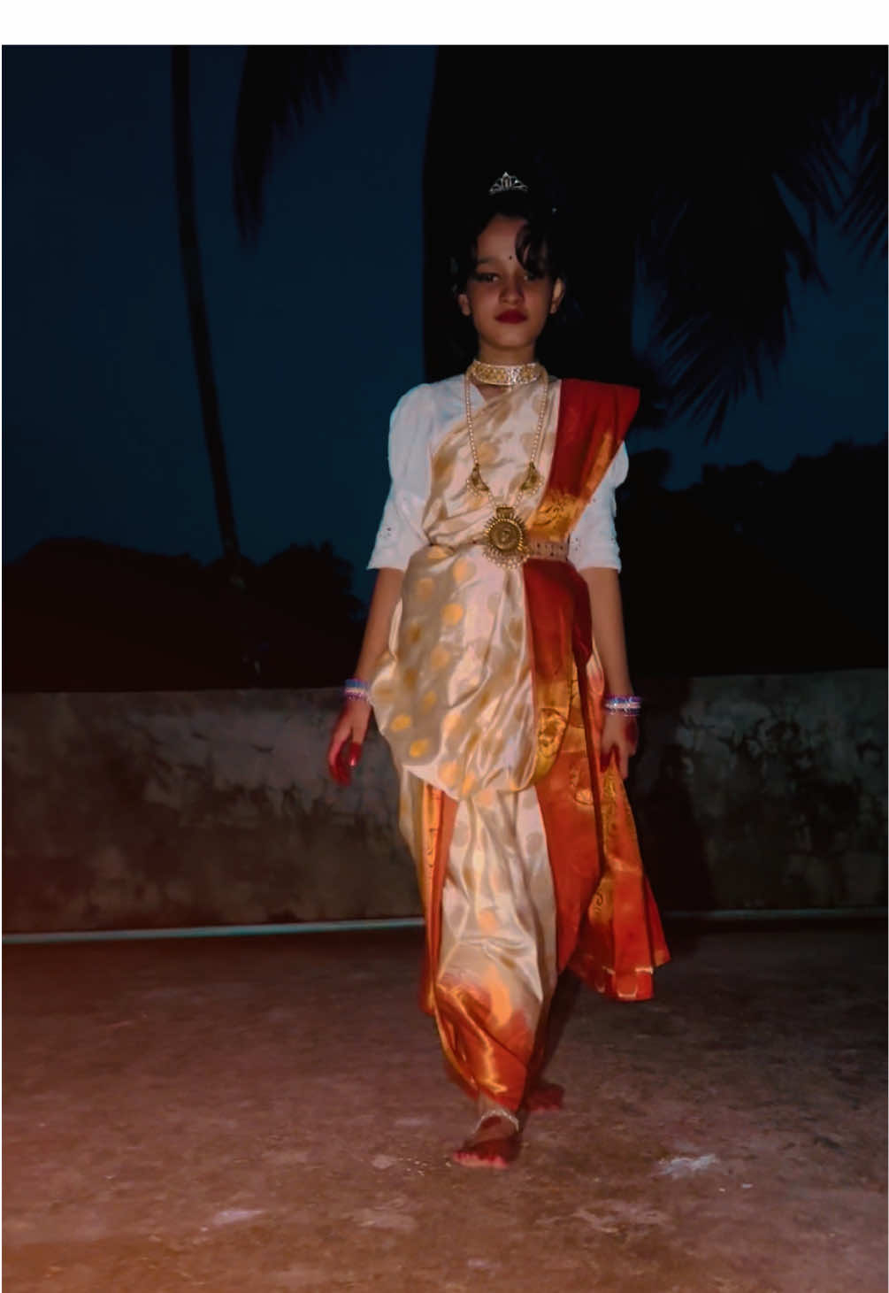 @- মায়া 🥀🫰
