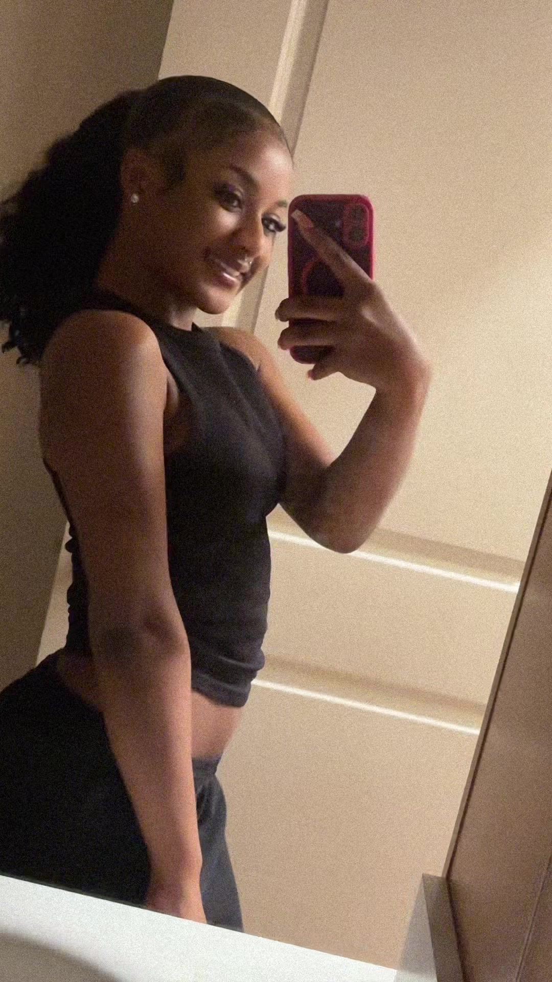 @tmomzayy 😳