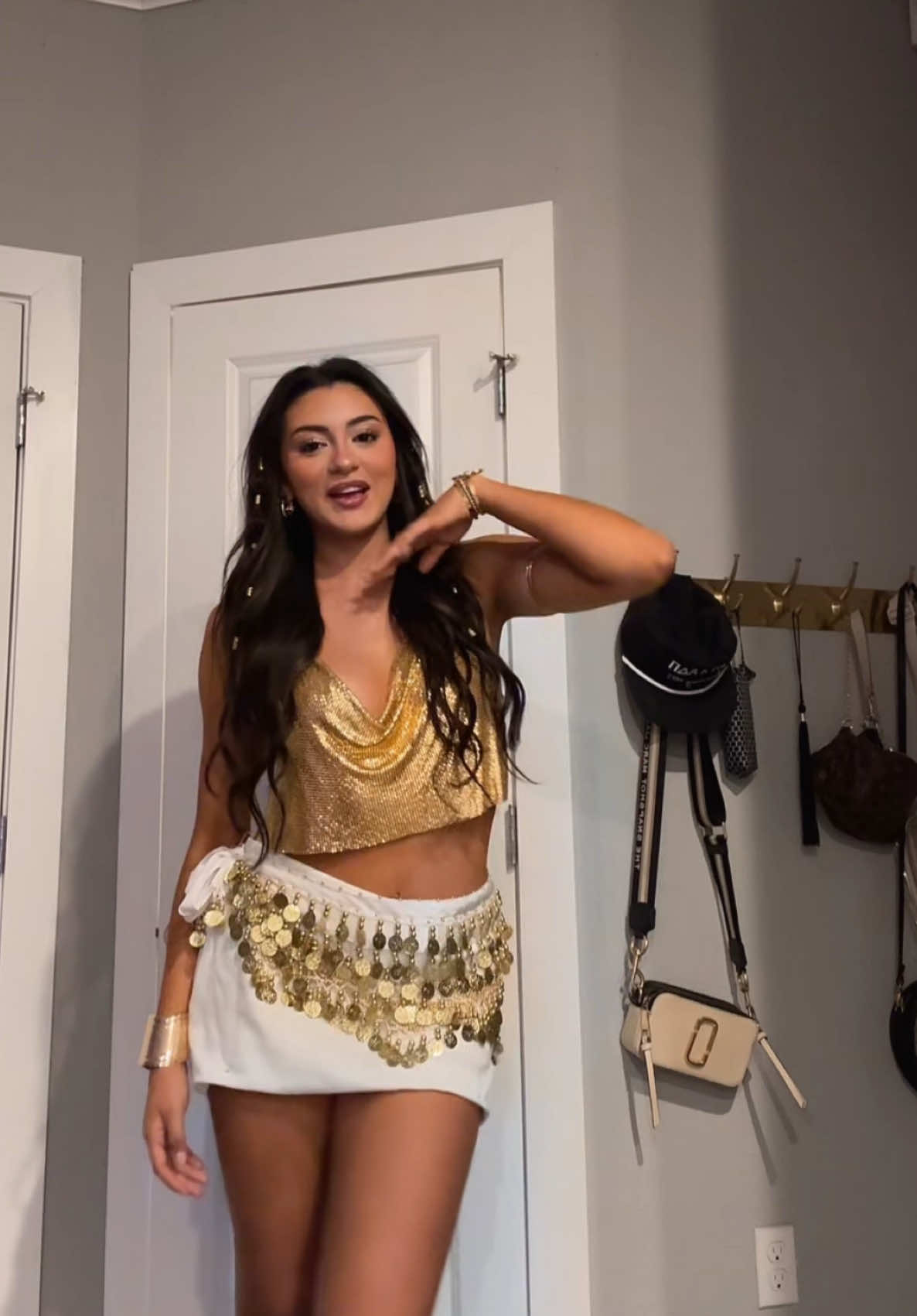 @AJ🧞&zwj;♀️