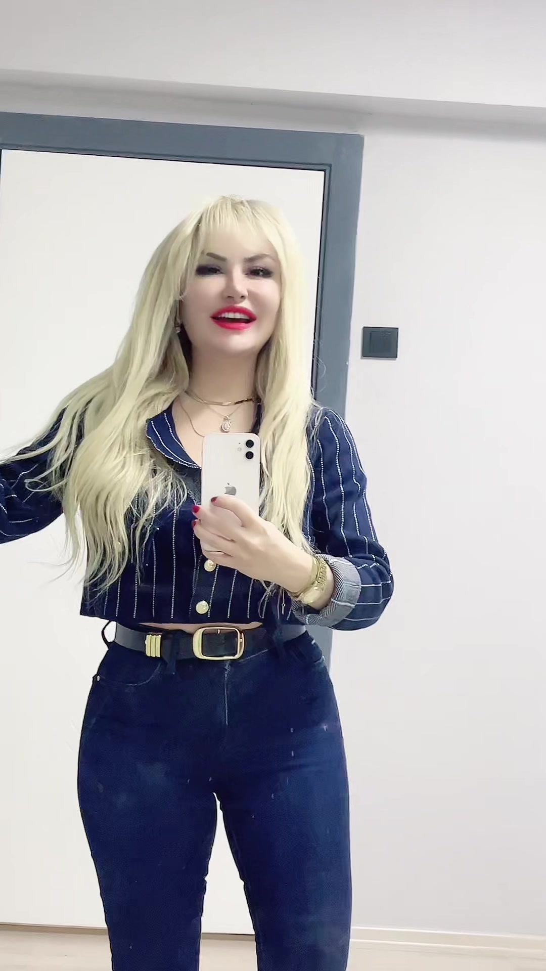 @Ayşeg&uuml;l