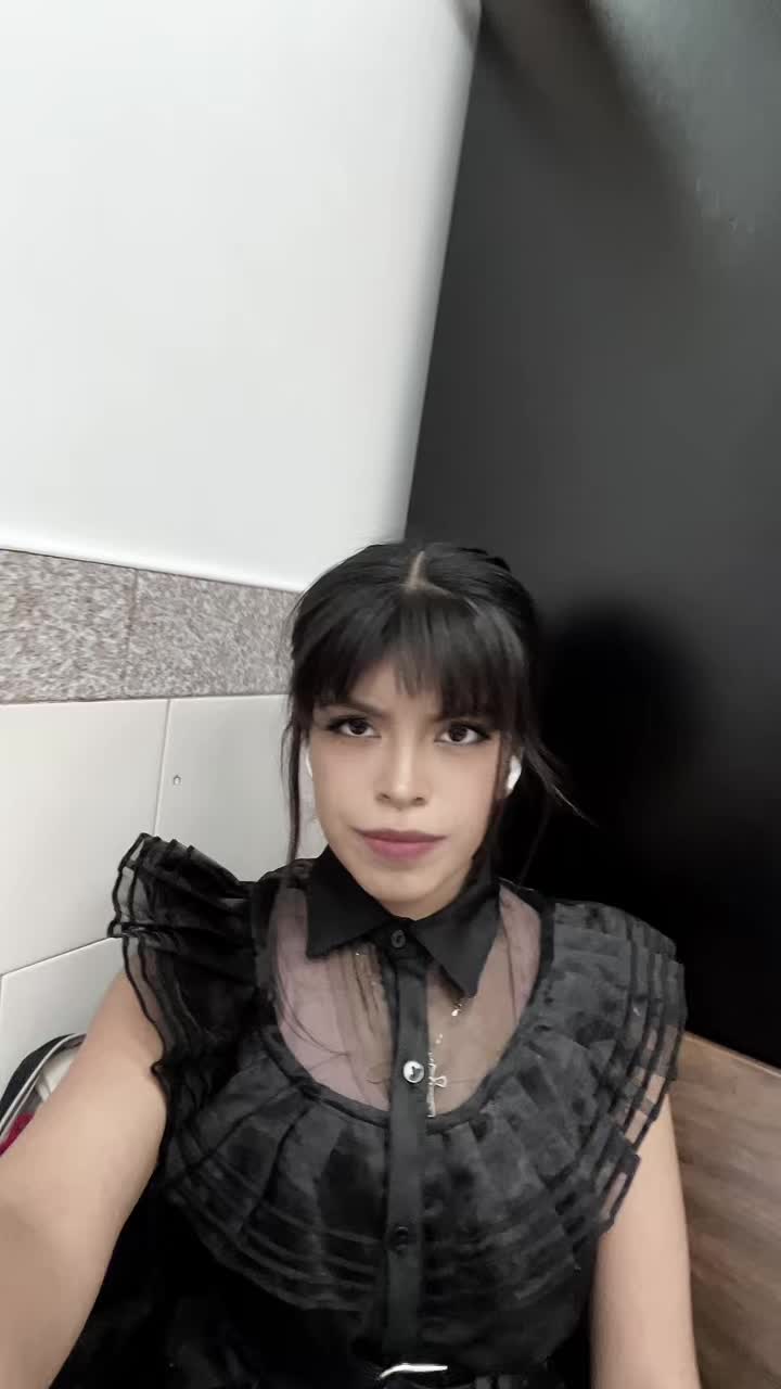 @littlenina.cos