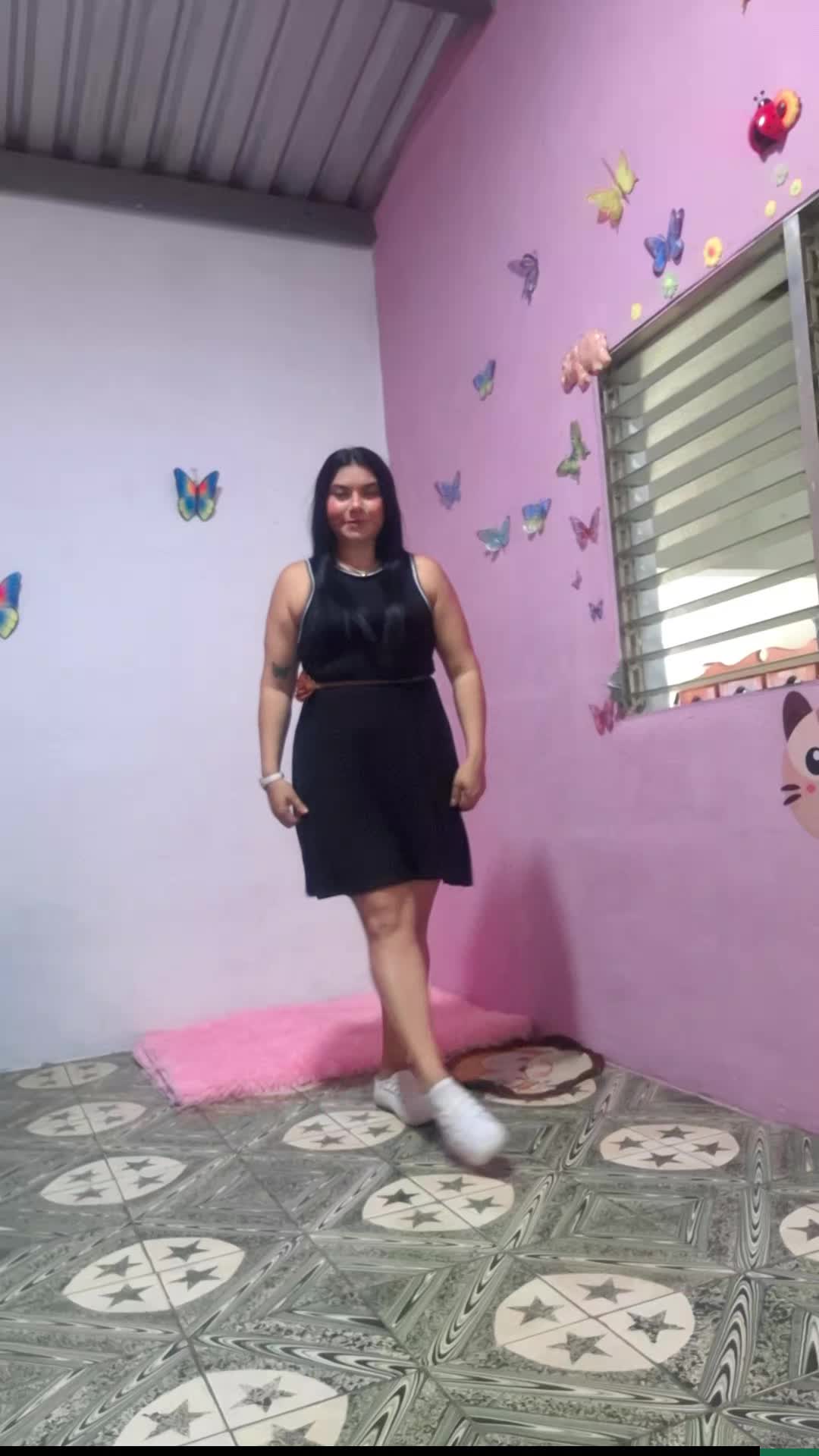 @Litzy Urquilla