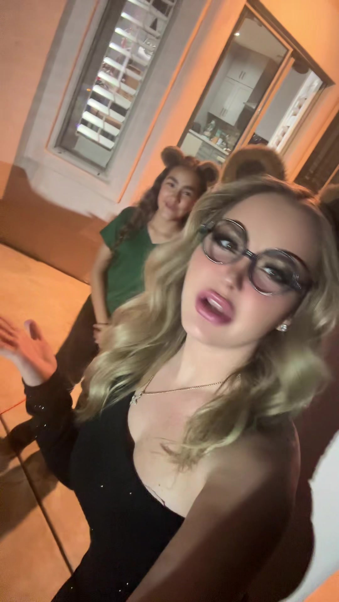 @Niki