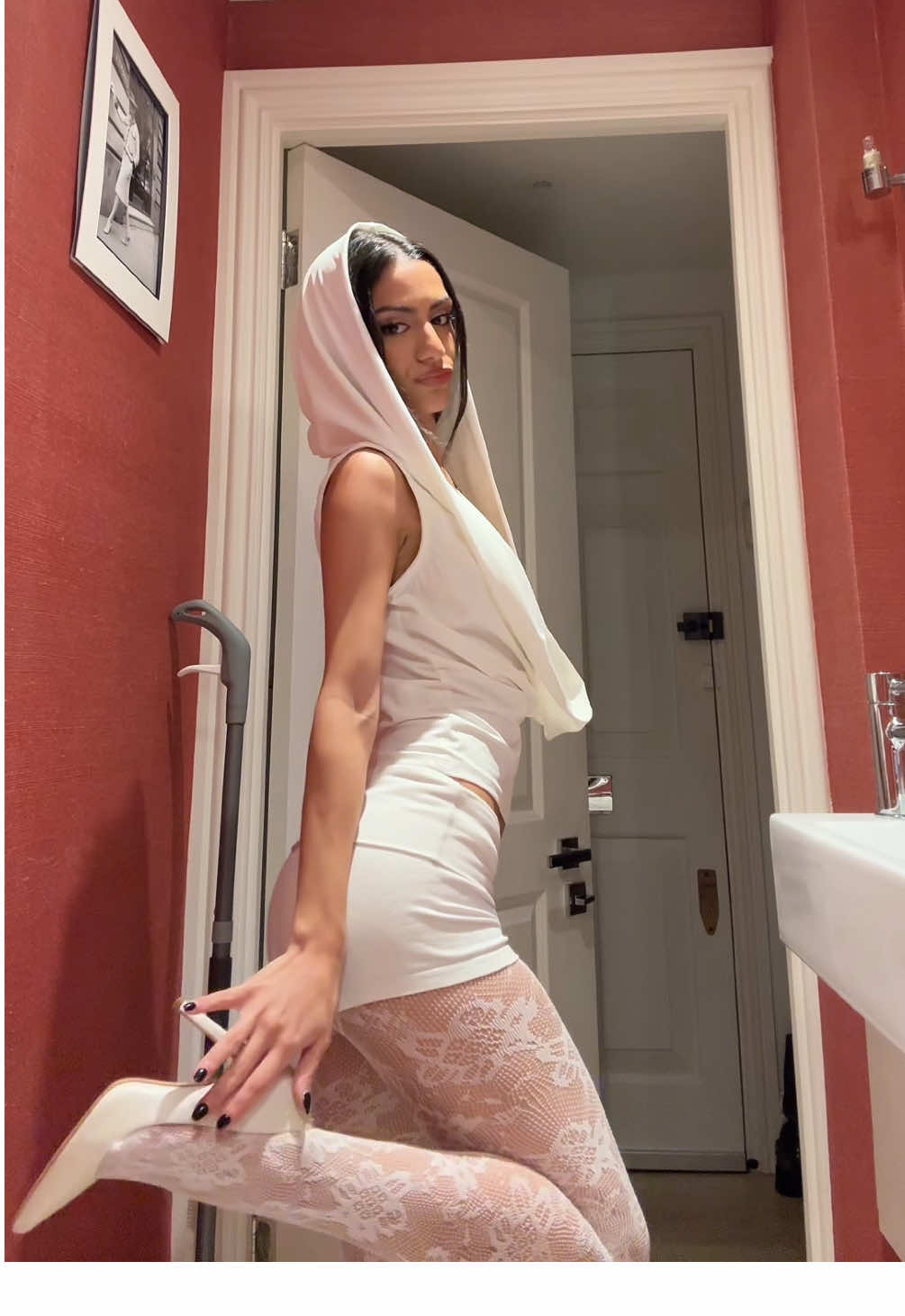 @Ana