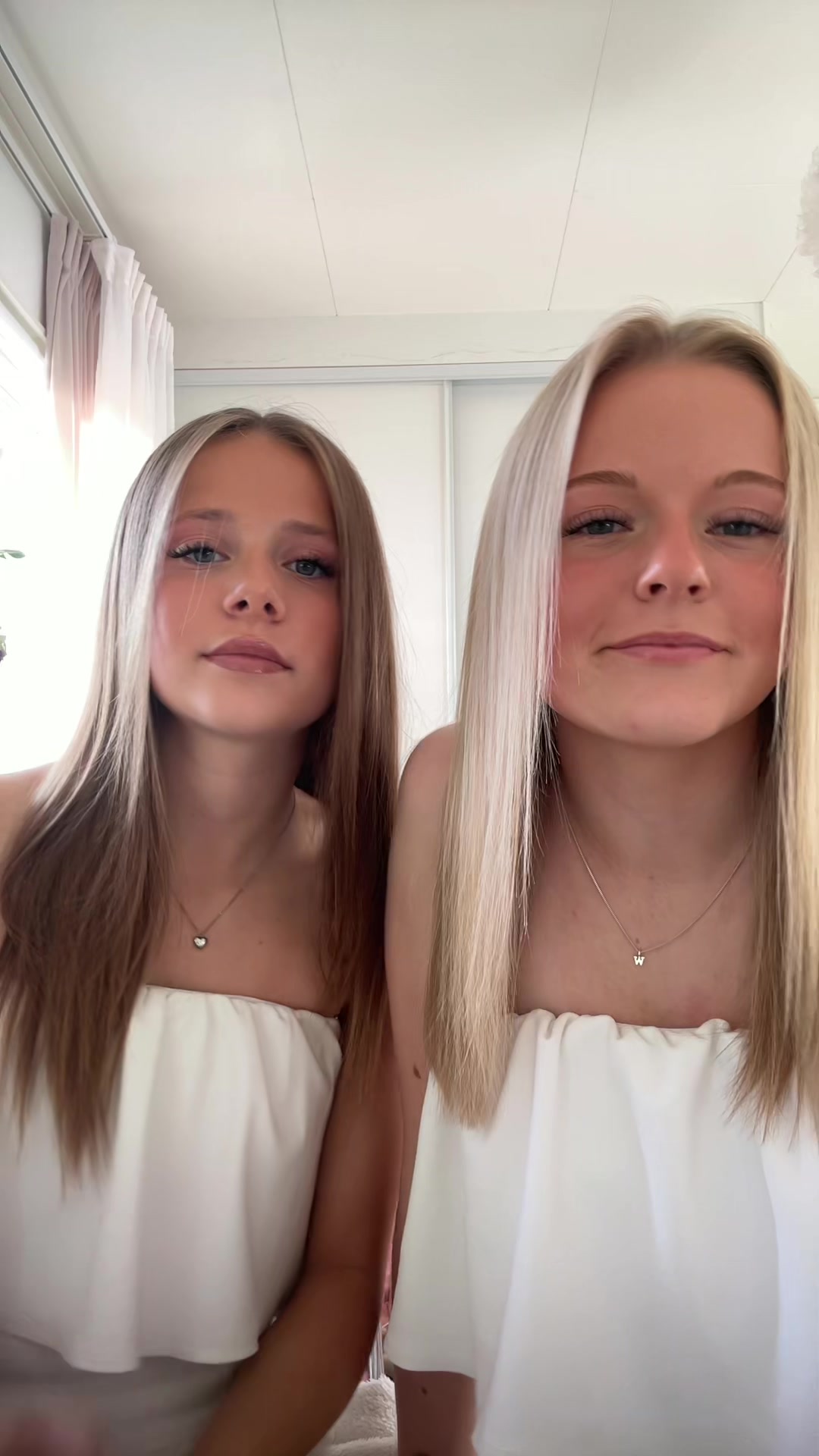 @Ella🫰🏼