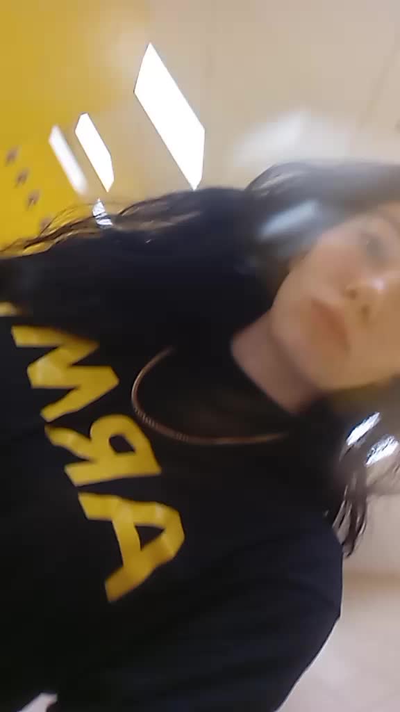 @Lilliy Henson