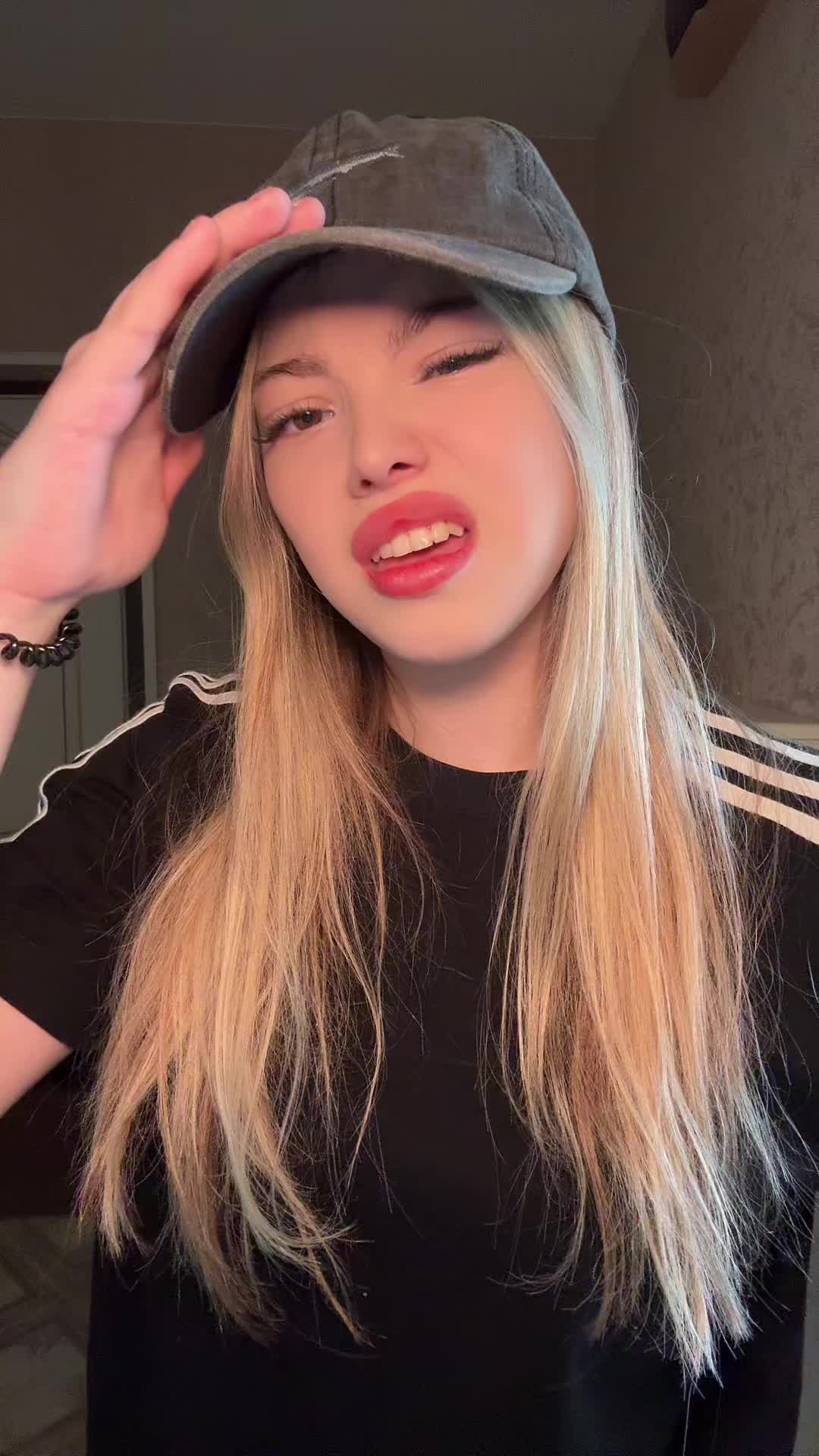 @Кореш