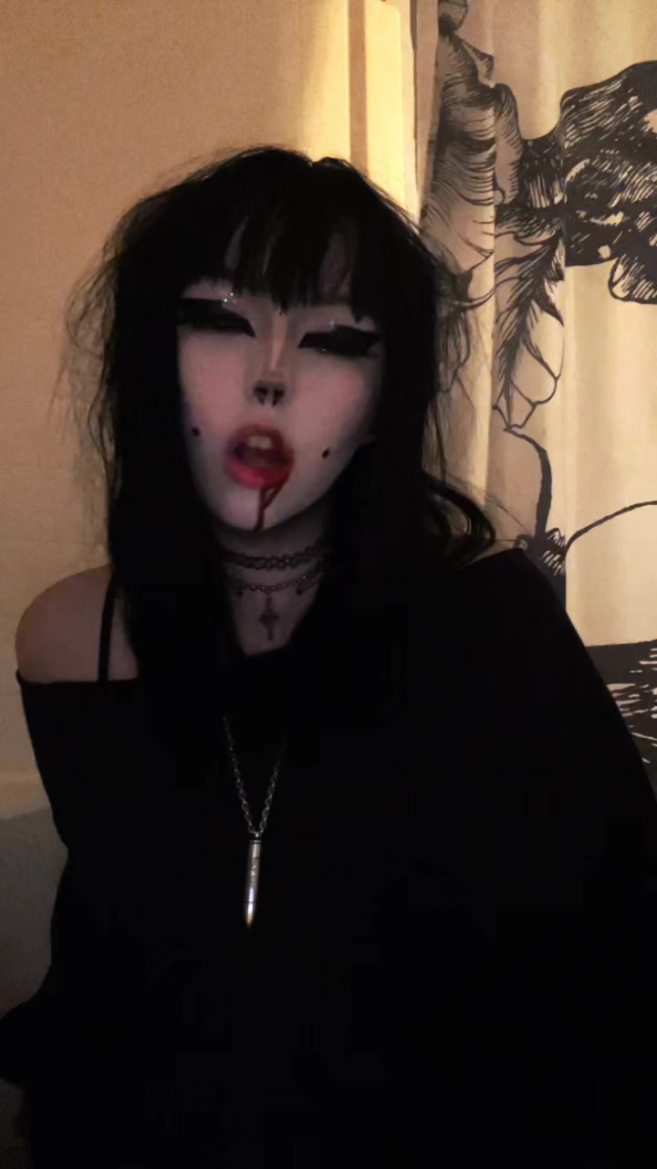 @☥